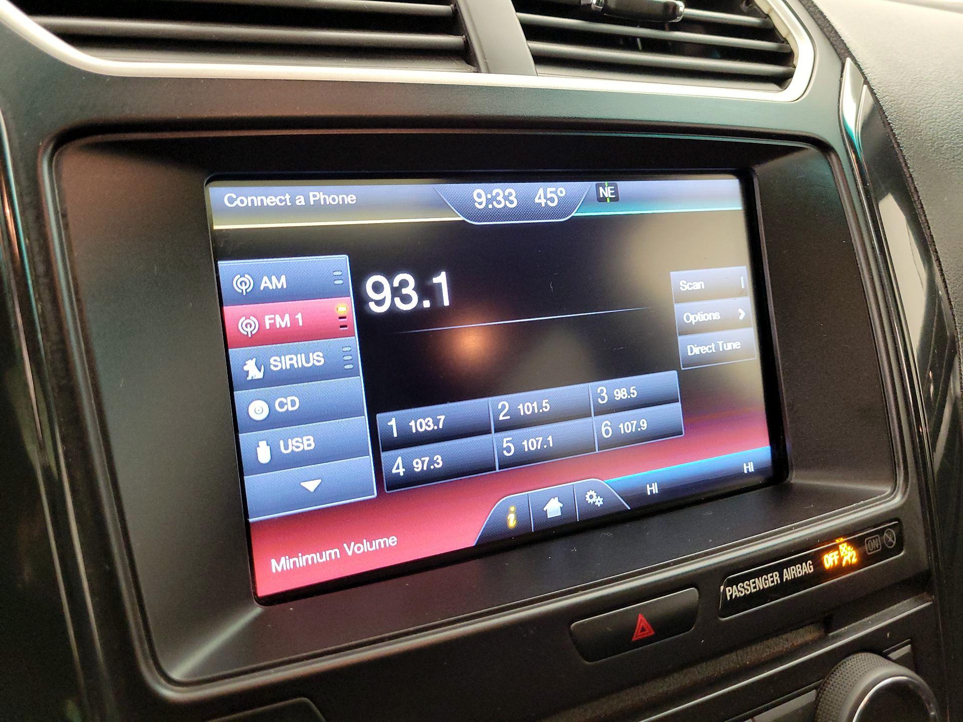 Thumbnail: 2016 Ford Explorer - 15