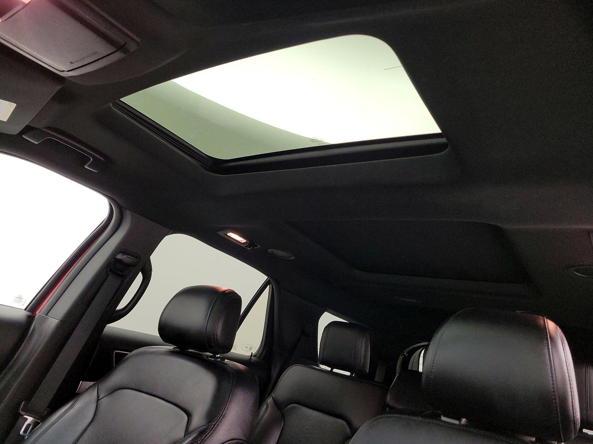 Thumbnail: 2016 Ford Explorer - 19