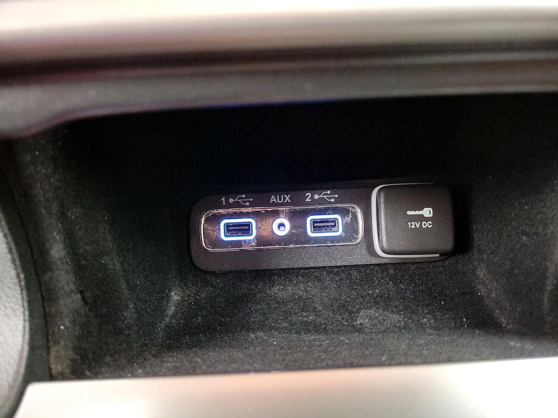 Thumbnail: 2021 Jeep Grand Cherokee - 19