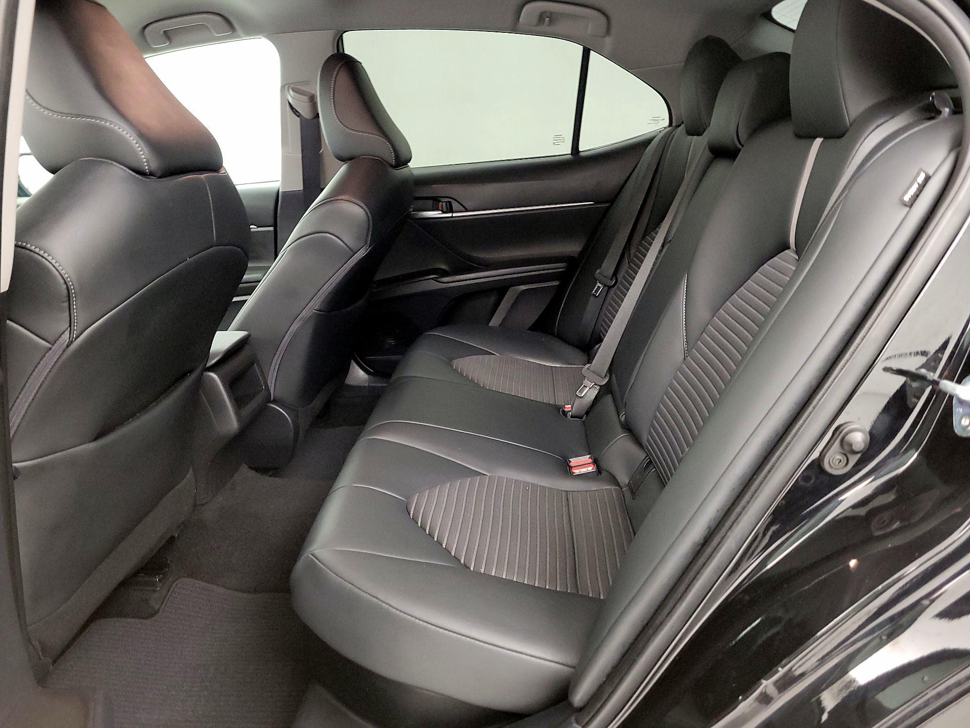 Thumbnail: 2022 Toyota Camry - 19