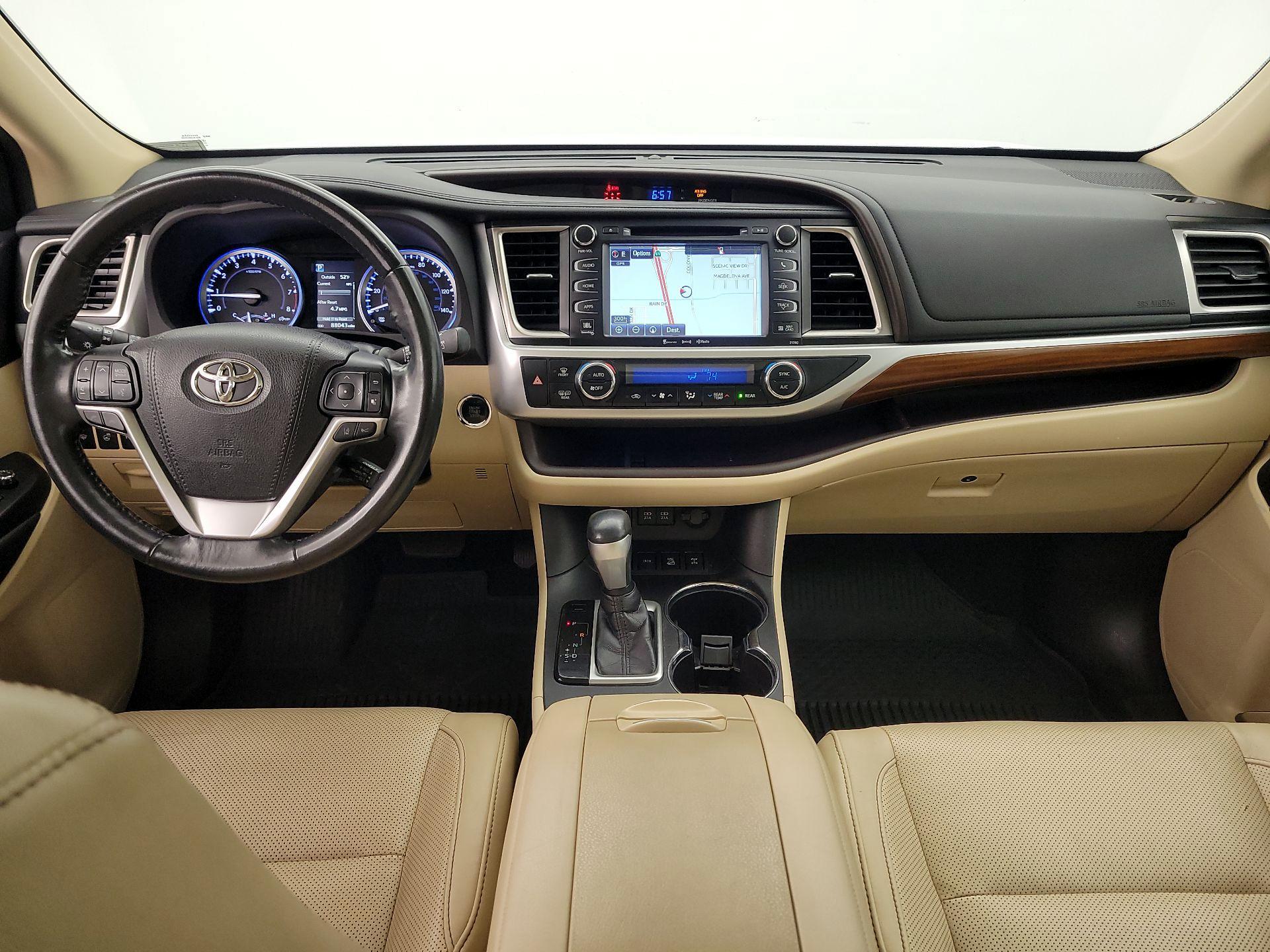 Thumbnail: 2018 Toyota Highlander - 9