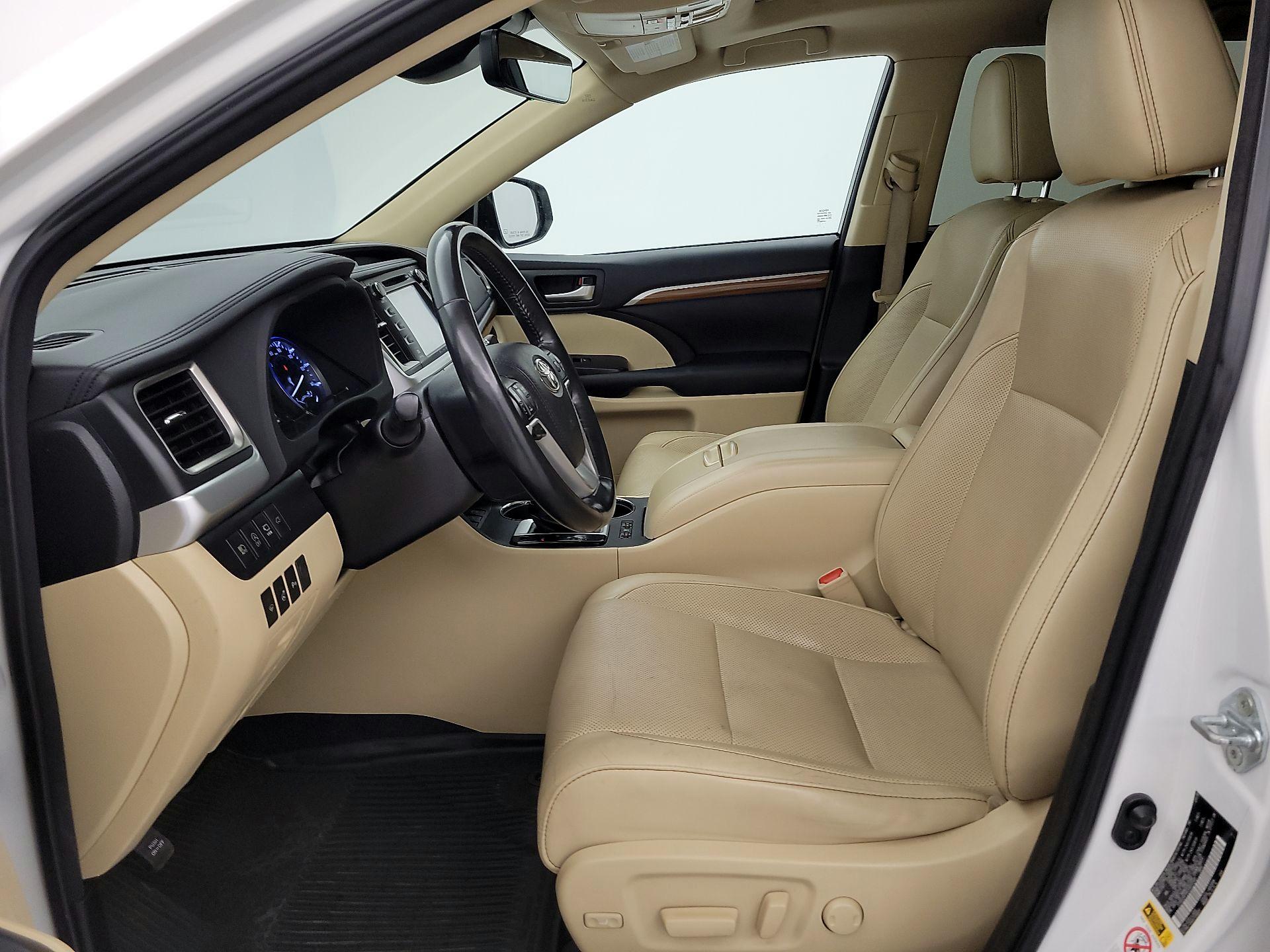 Thumbnail: 2018 Toyota Highlander - 11