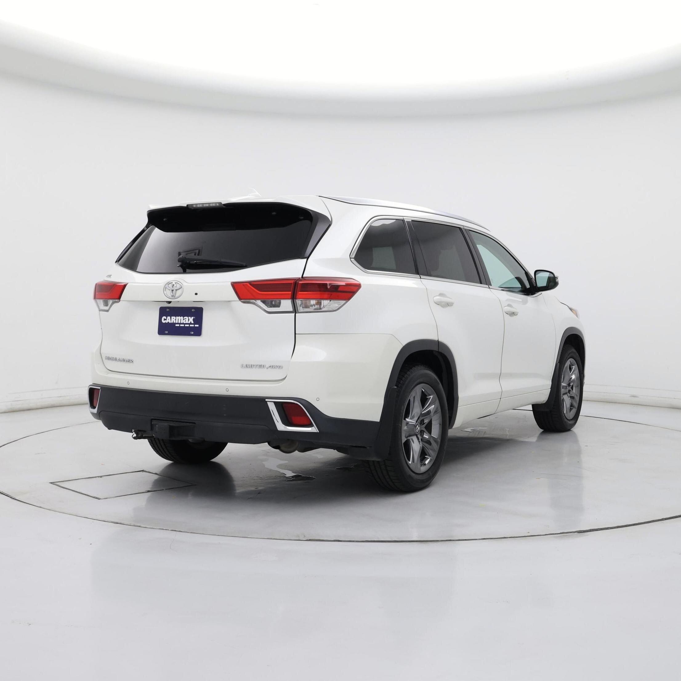 Thumbnail: 2018 Toyota Highlander - 8