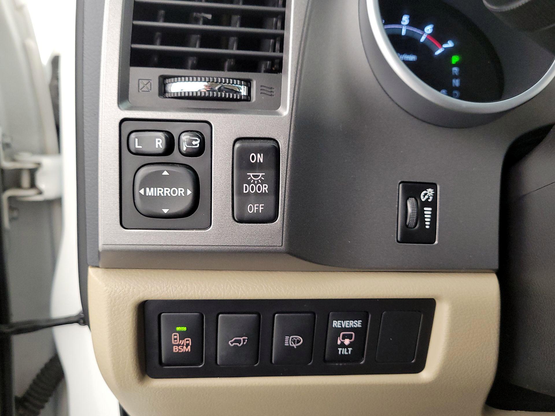 Thumbnail: 2017 Toyota Sequoia - 13