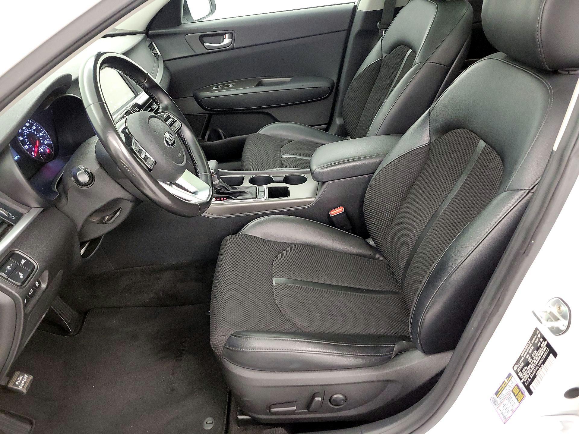 Thumbnail: 2019 Kia Optima - 11