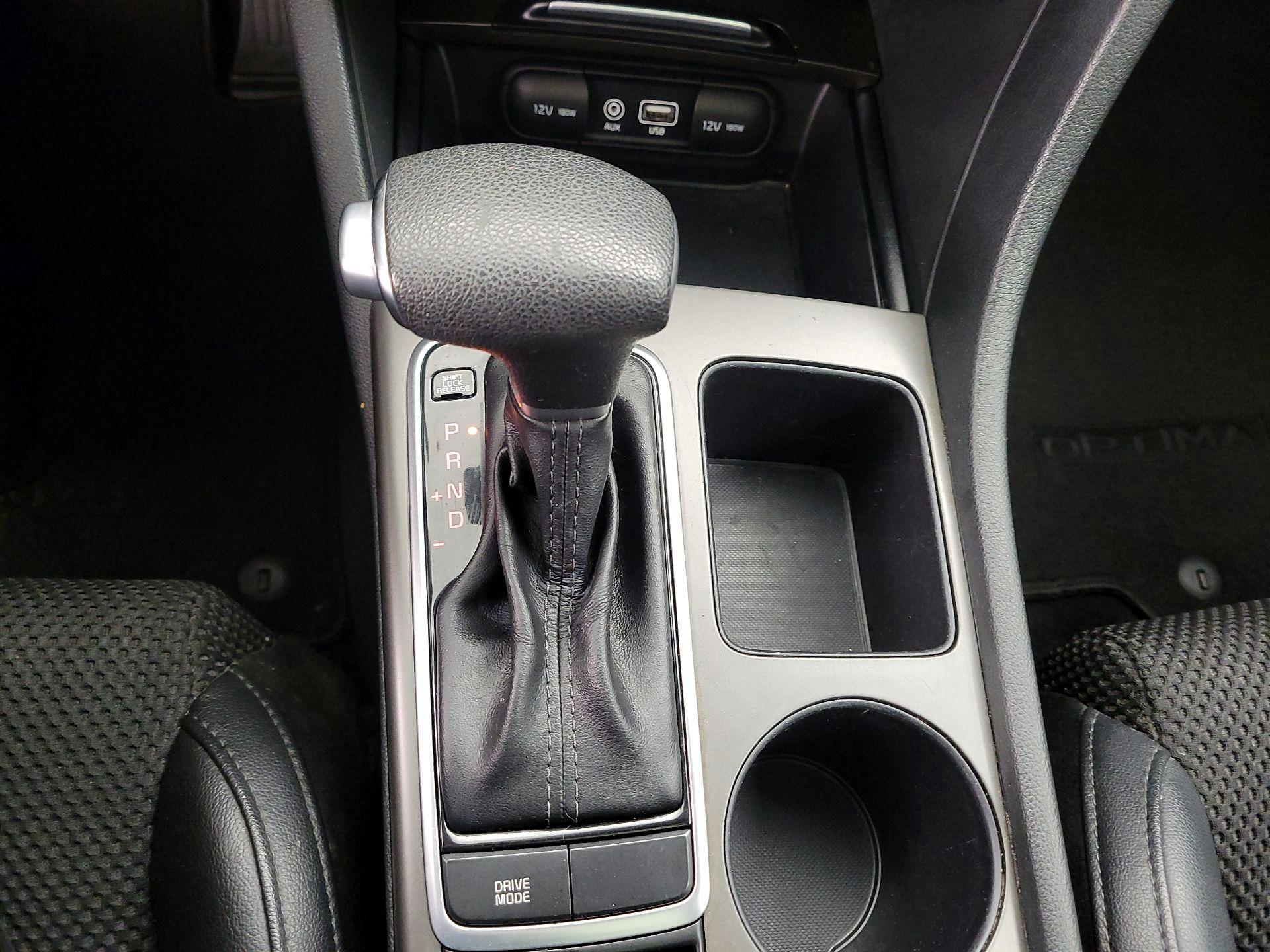 Thumbnail: 2019 Kia Optima - 17