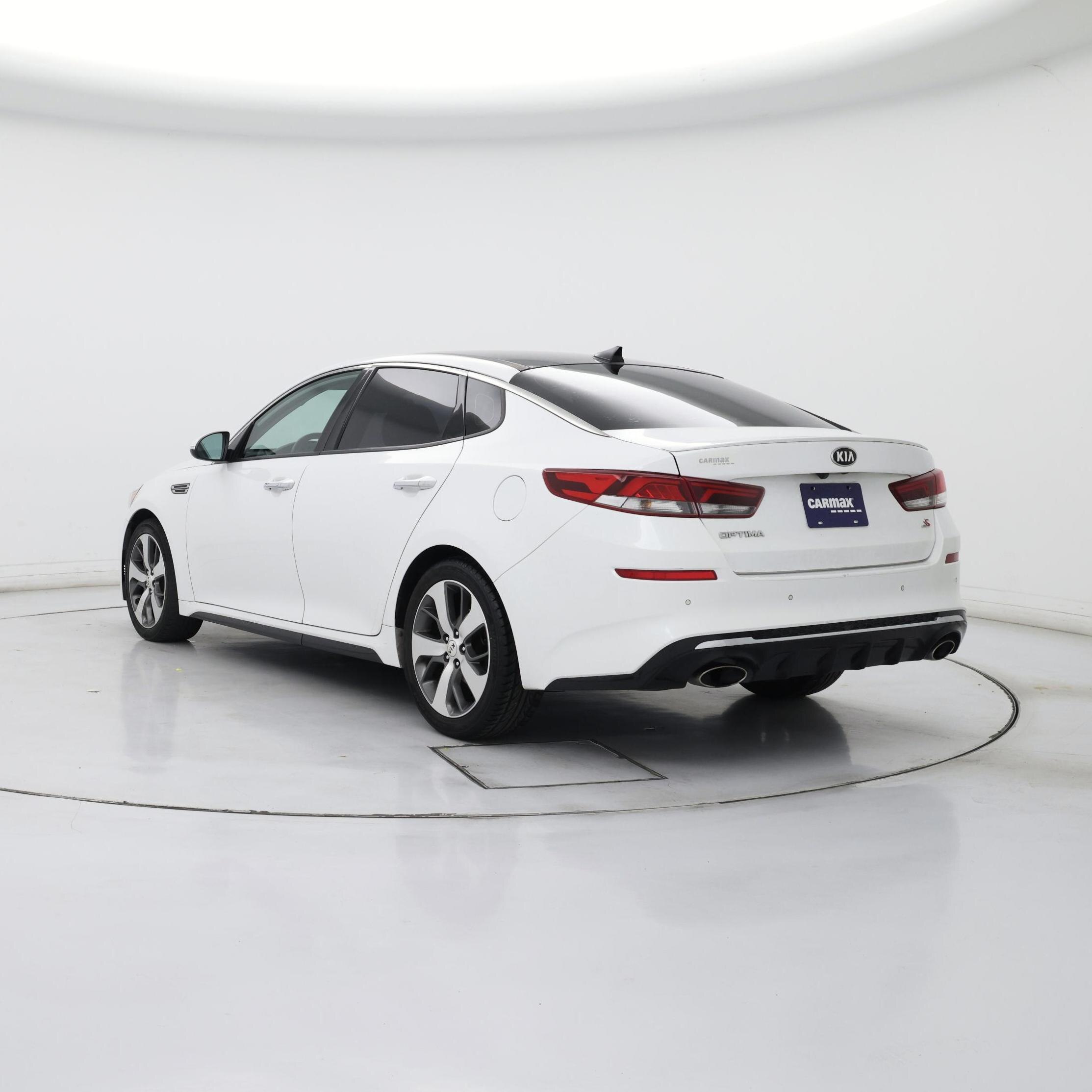 Thumbnail: 2019 Kia Optima - 2
