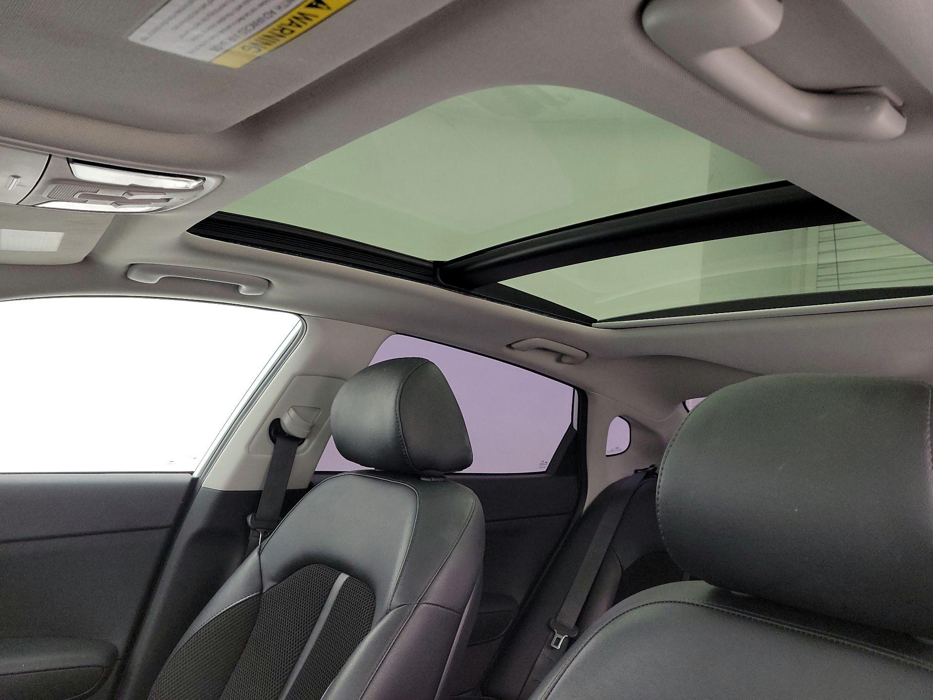 Thumbnail: 2019 Kia Optima - 19