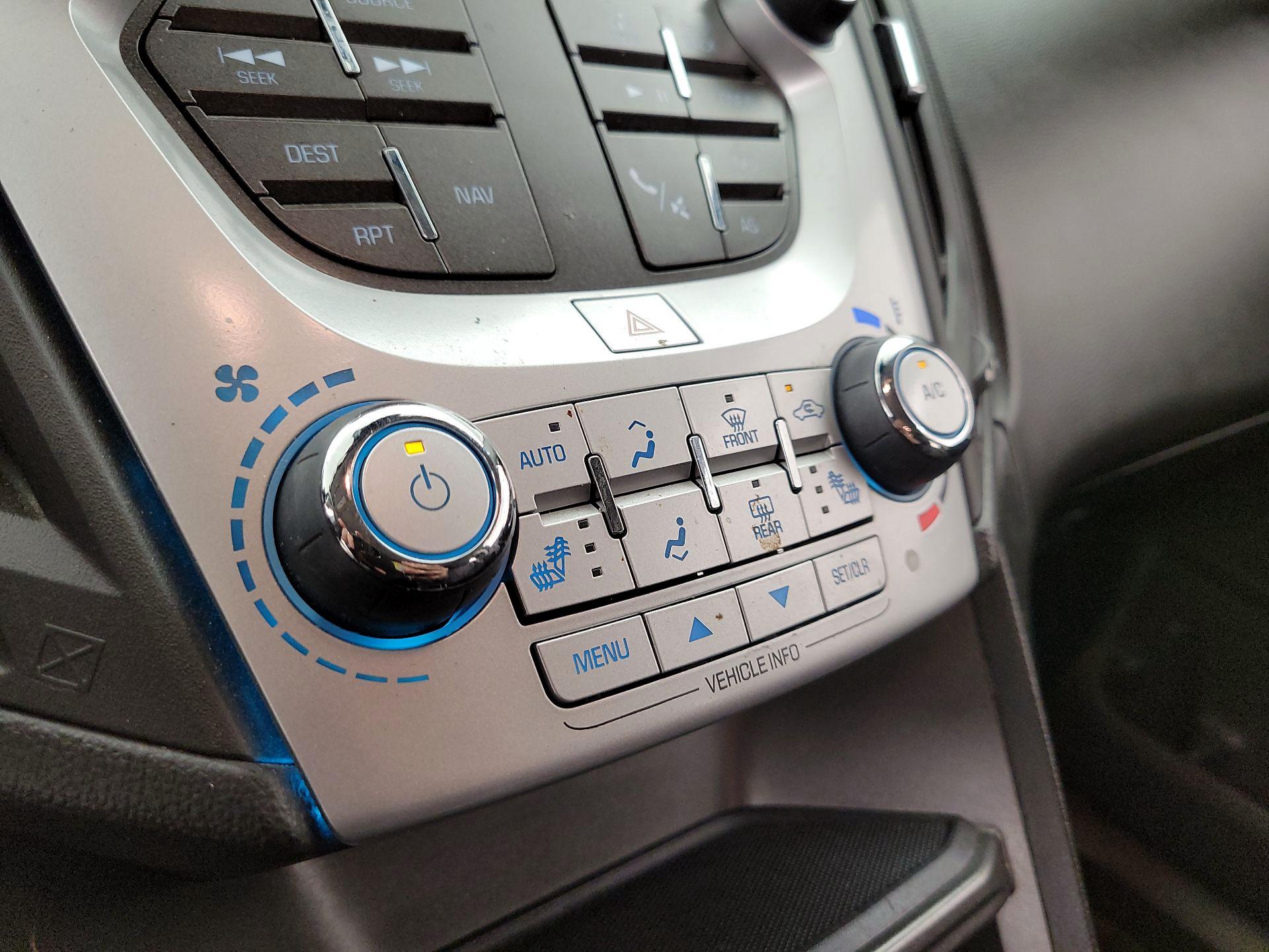 Thumbnail: 2017 Chevrolet Equinox - 15