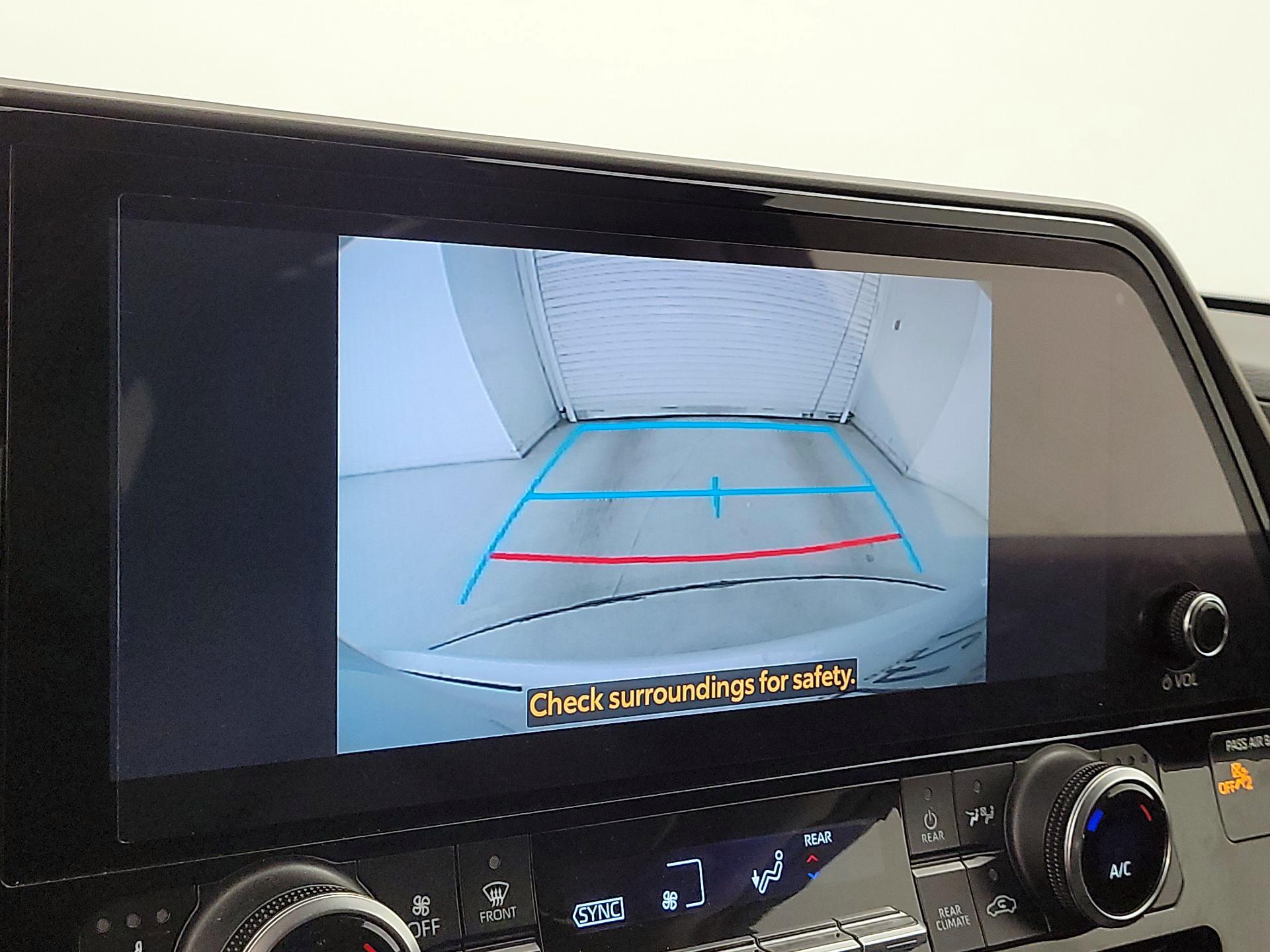 Thumbnail: 2023 Toyota Highlander - 14