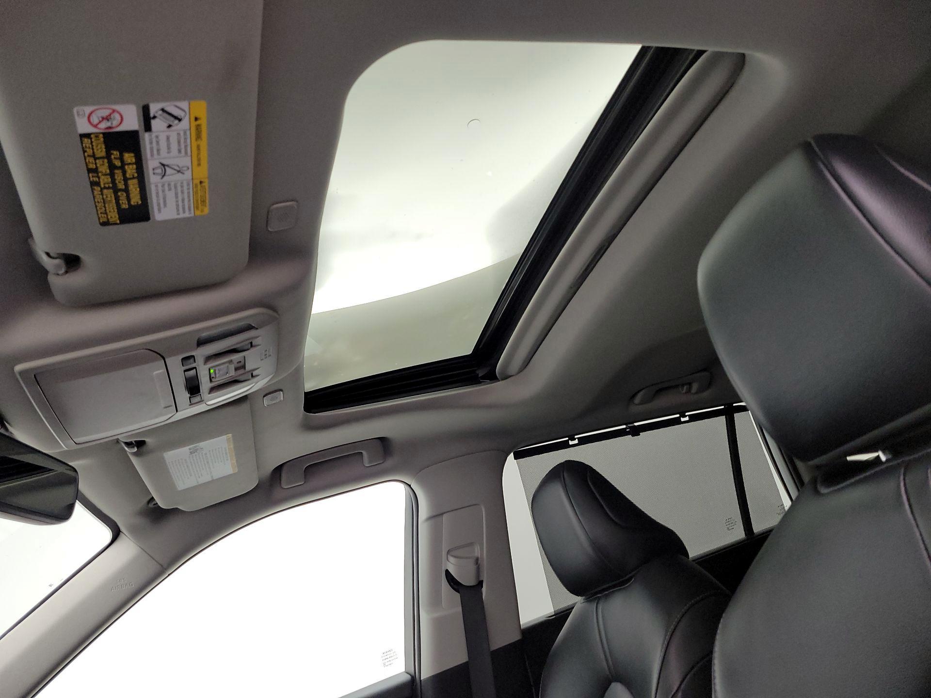 Thumbnail: 2023 Toyota Highlander - 19