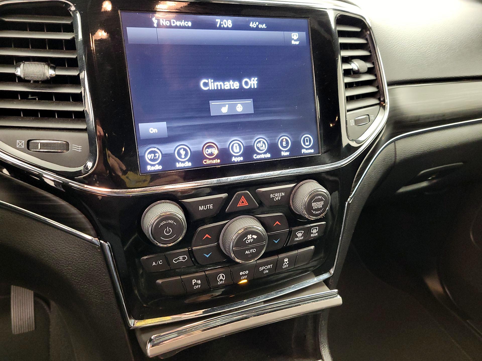 Thumbnail: 2019 Jeep Grand Cherokee - 17