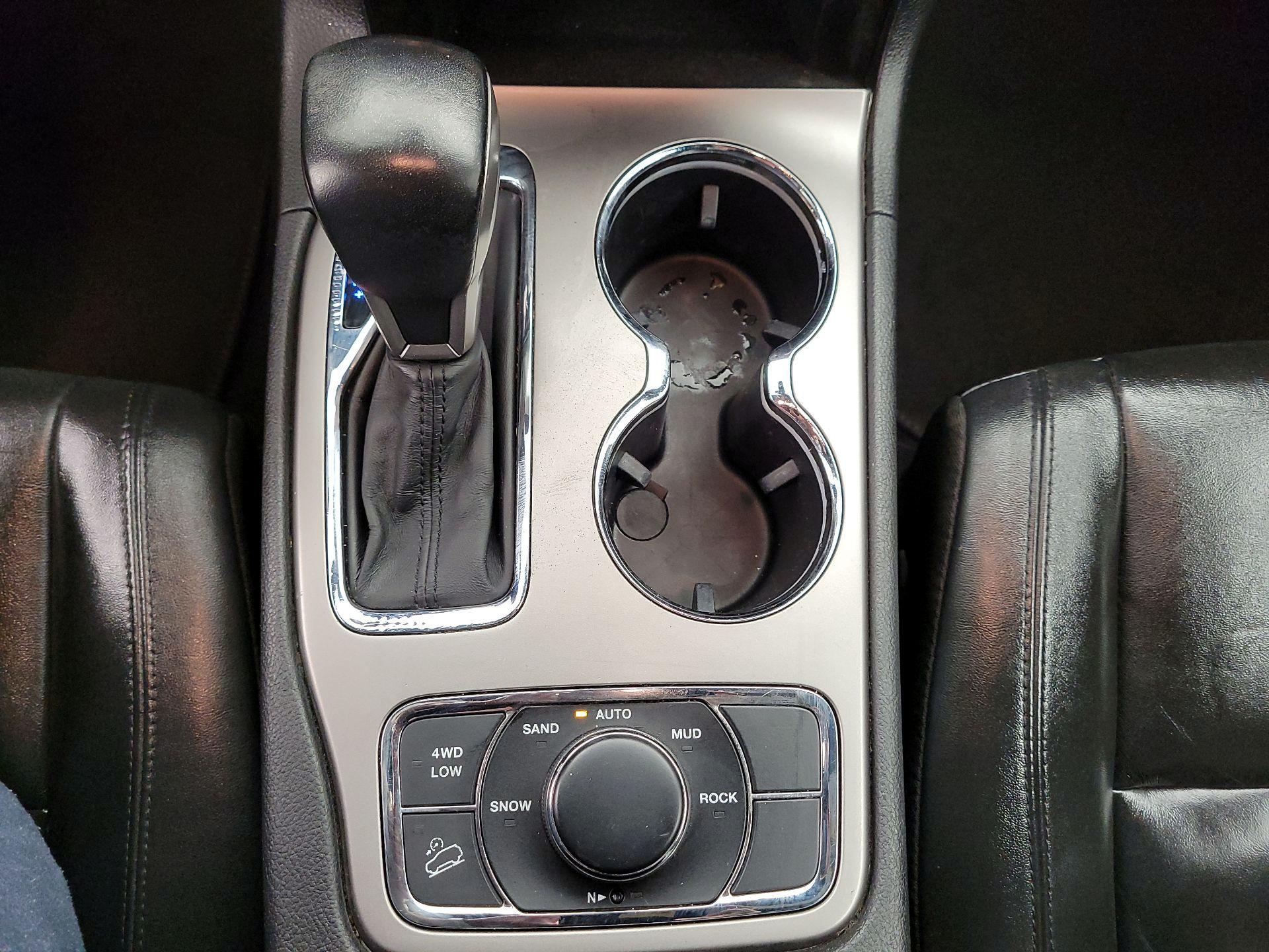 Thumbnail: 2019 Jeep Grand Cherokee - 18