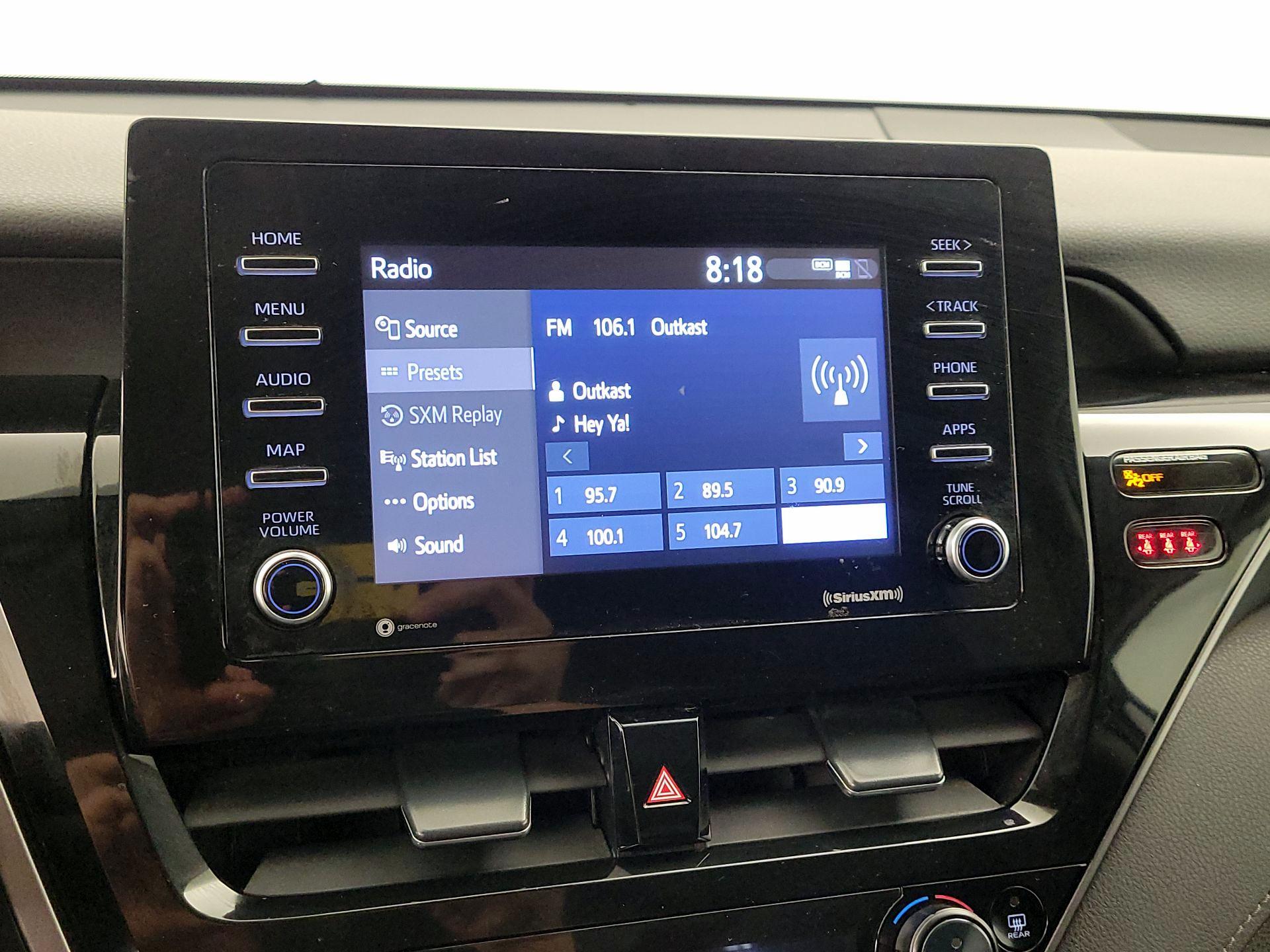 Thumbnail: 2022 Toyota Camry - 16