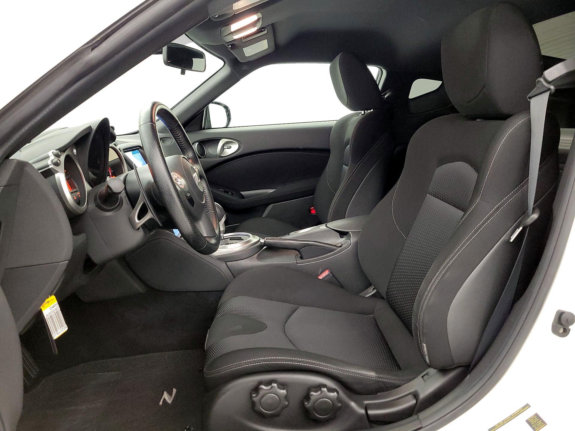 Thumbnail: 2014 Nissan Z - 11