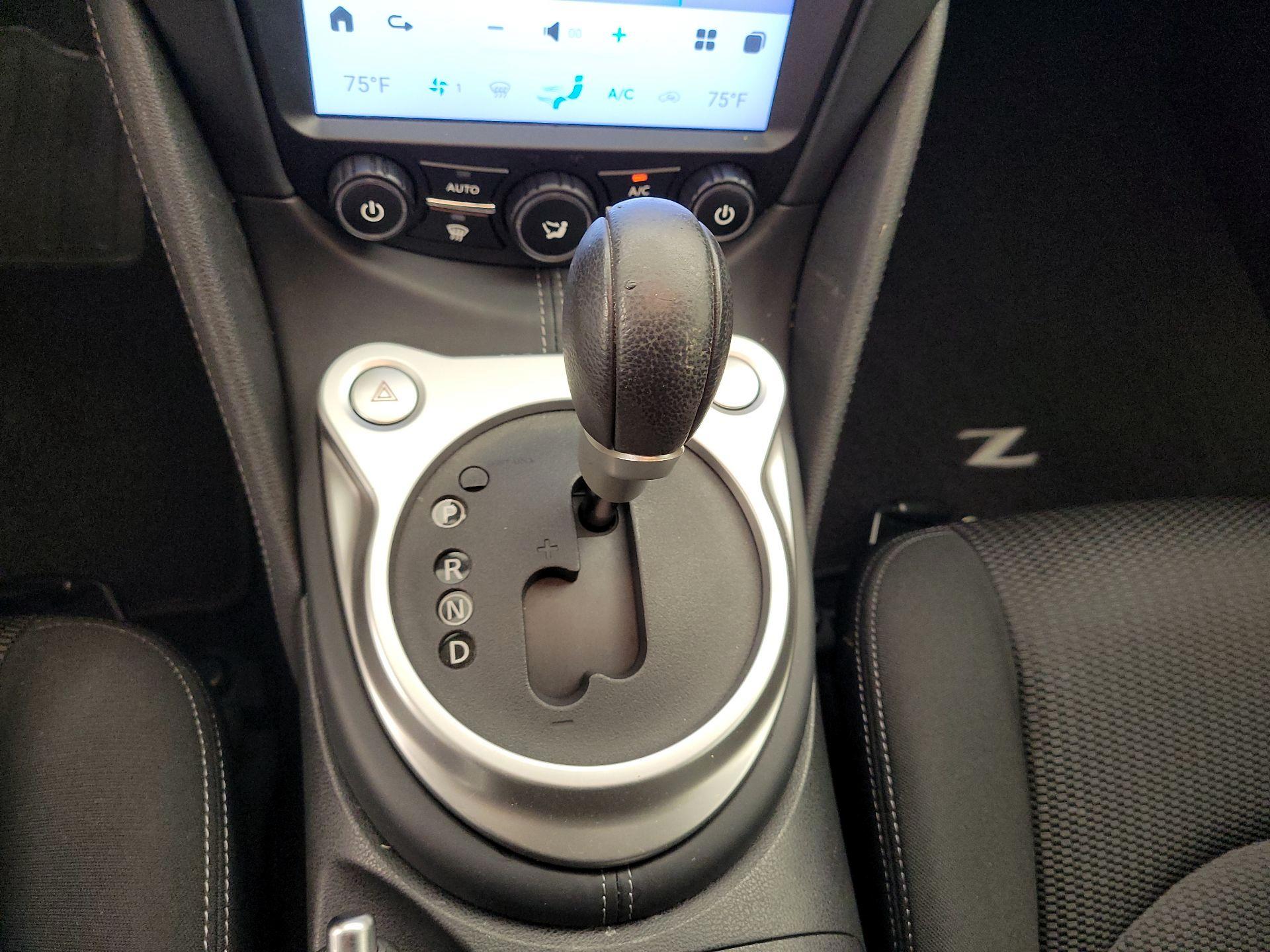 Thumbnail: 2014 Nissan Z - 16