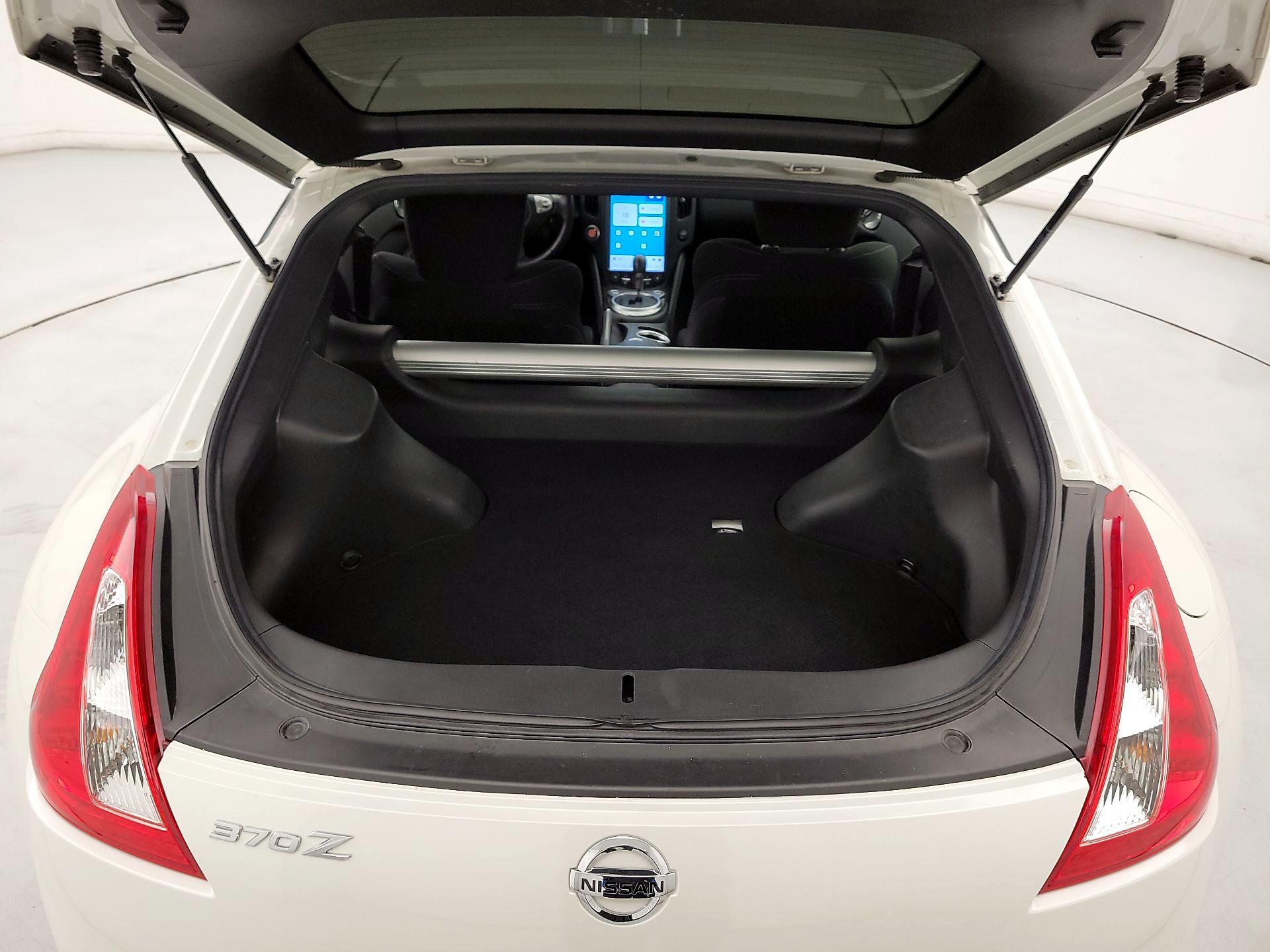 Thumbnail: 2014 Nissan Z - 17