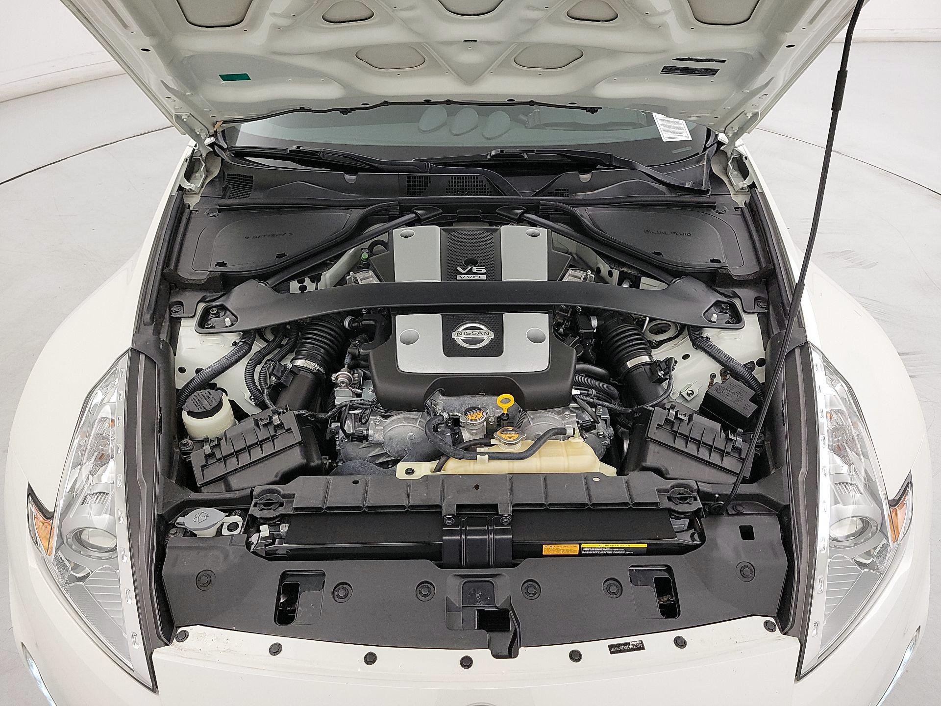 Thumbnail: 2014 Nissan Z - 18