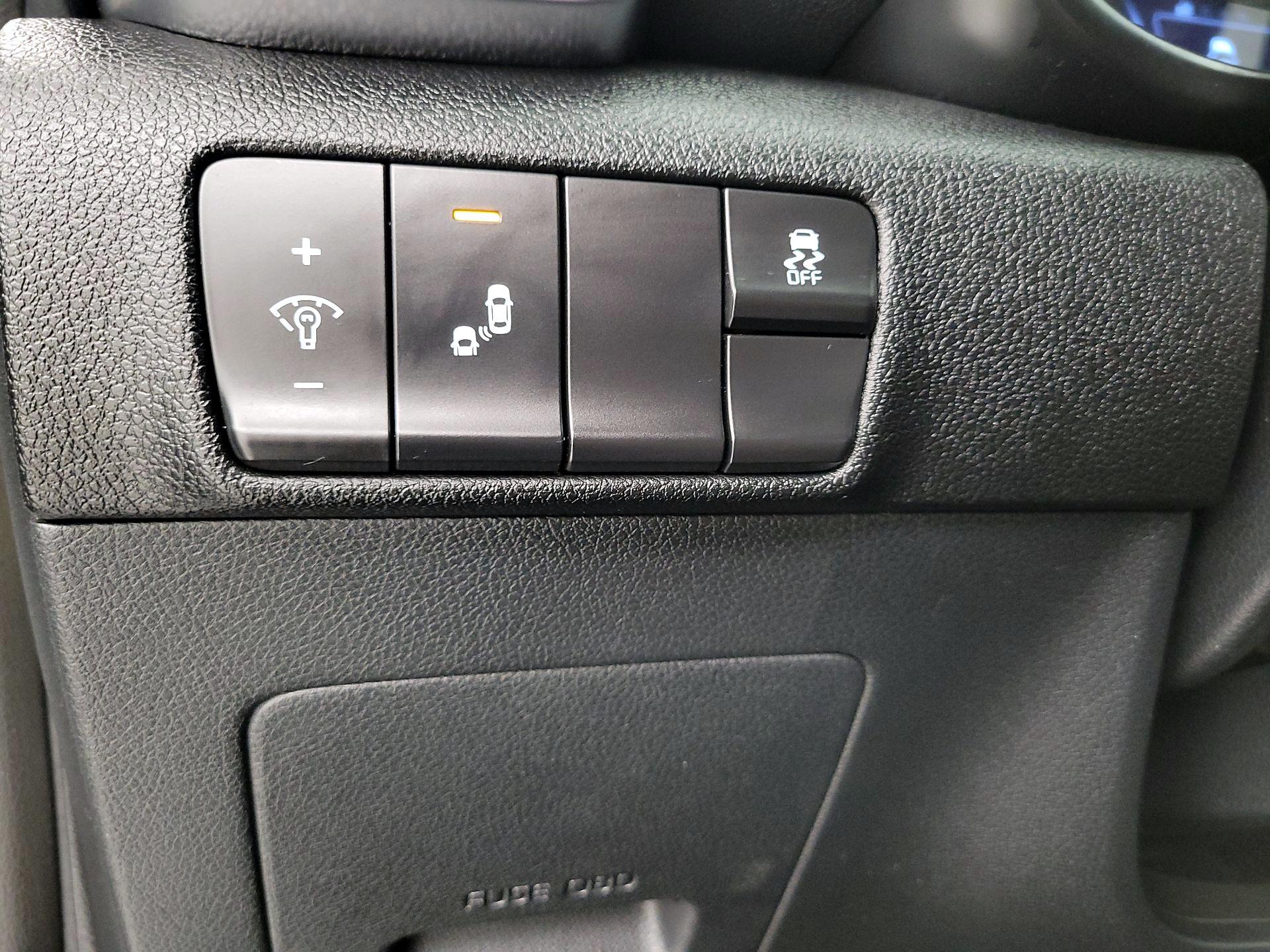 Thumbnail: 2019 Kia Sportage - 13