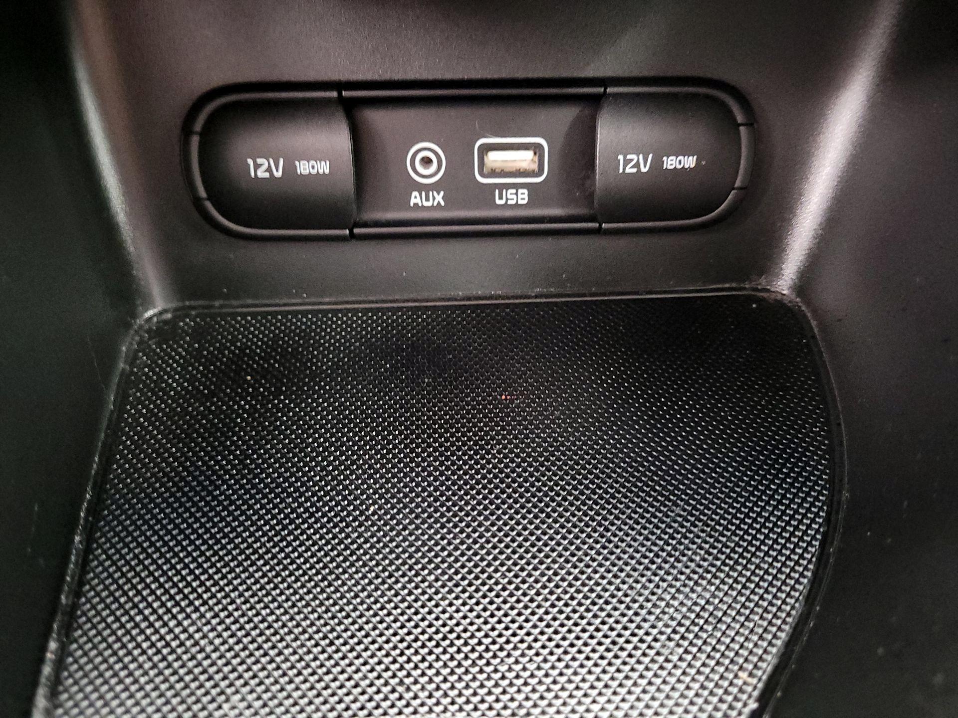 Thumbnail: 2019 Kia Sportage - 18