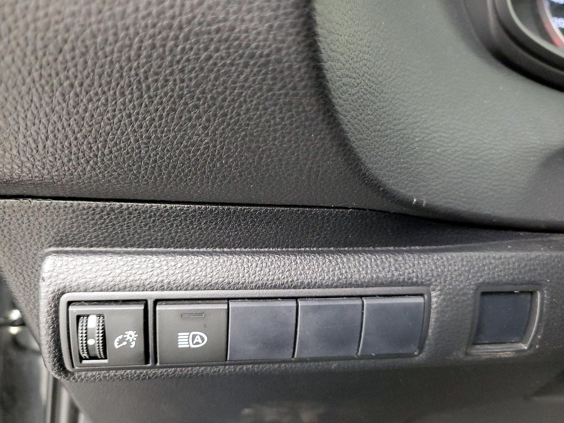 Thumbnail: 2020 Toyota Corolla - 13