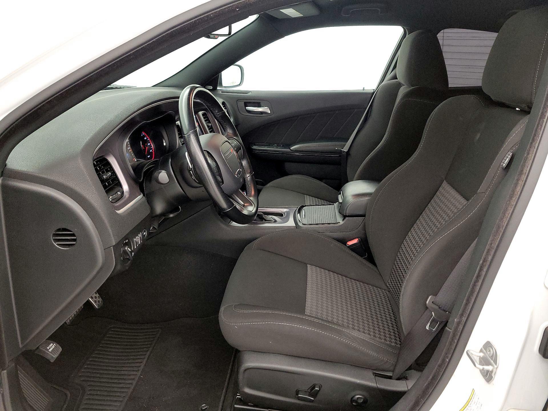 Thumbnail: 2020 Dodge Charger - 11