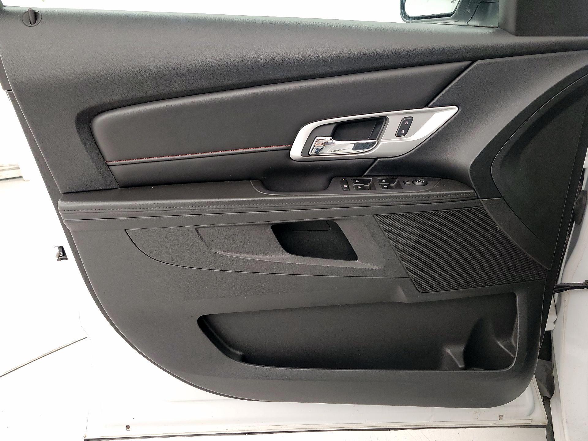 Thumbnail: 2016 GMC Terrain - 12