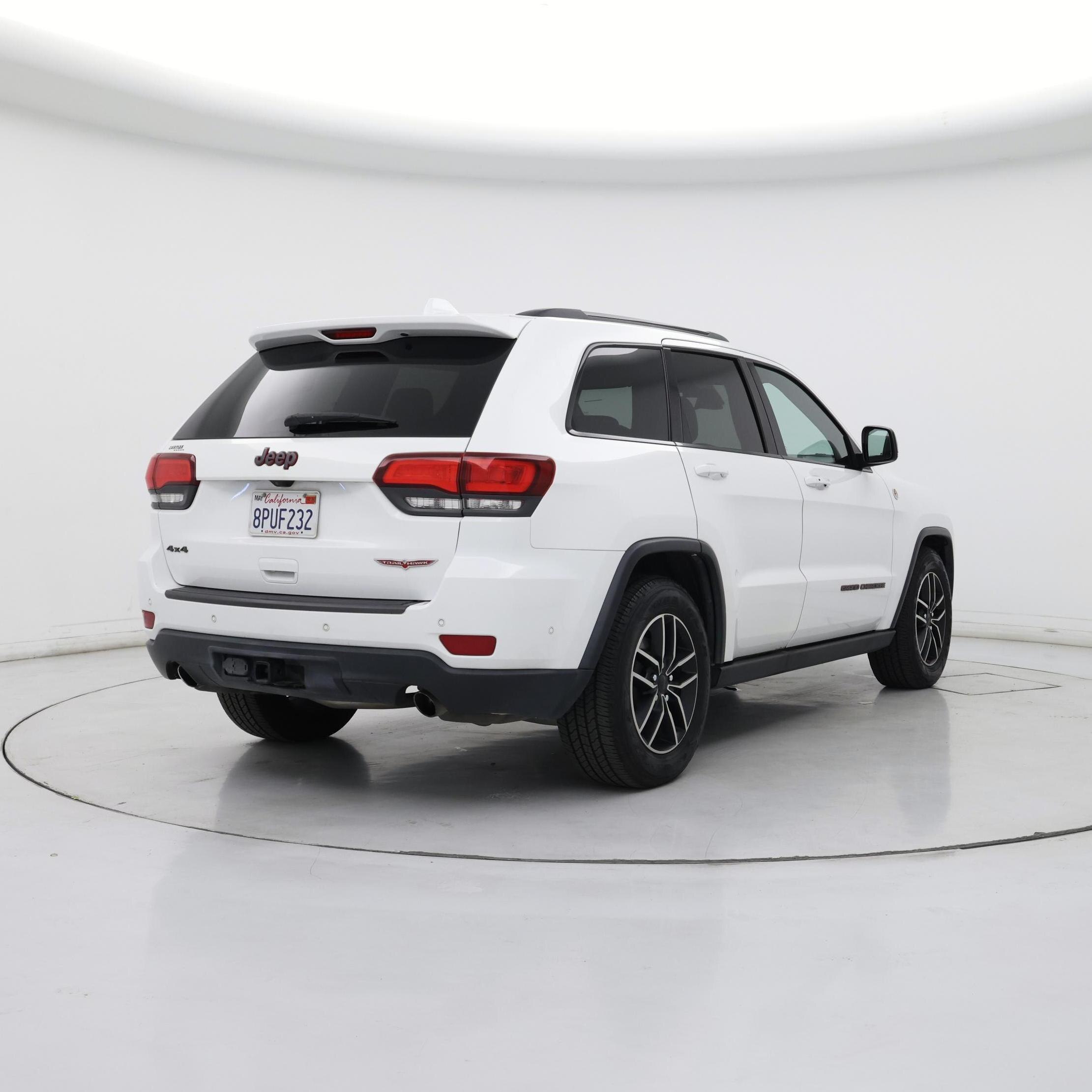 Thumbnail: 2020 Jeep Grand Cherokee - 8