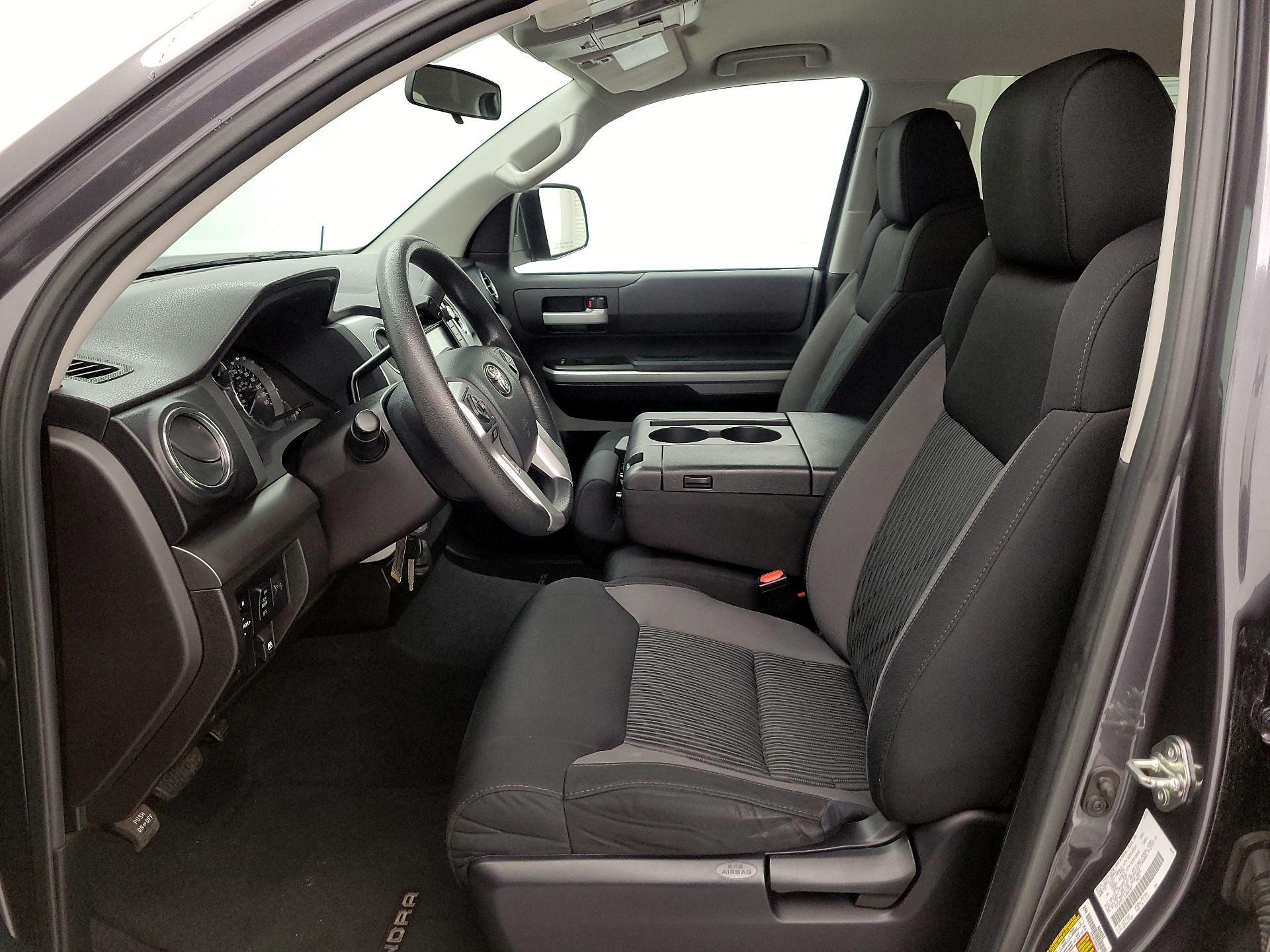 Thumbnail: 2016 Toyota Tundra - 11