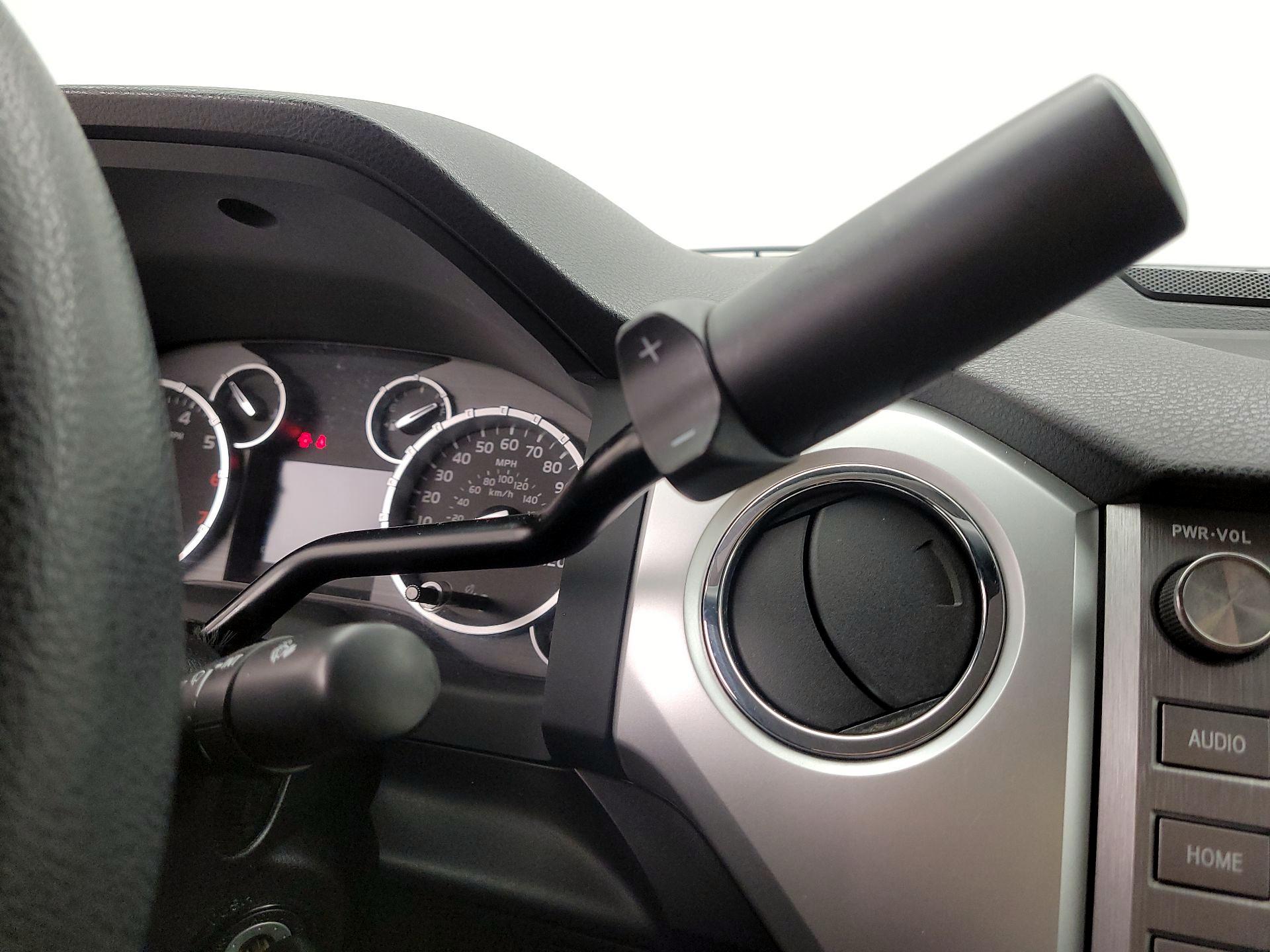 Thumbnail: 2016 Toyota Tundra - 17