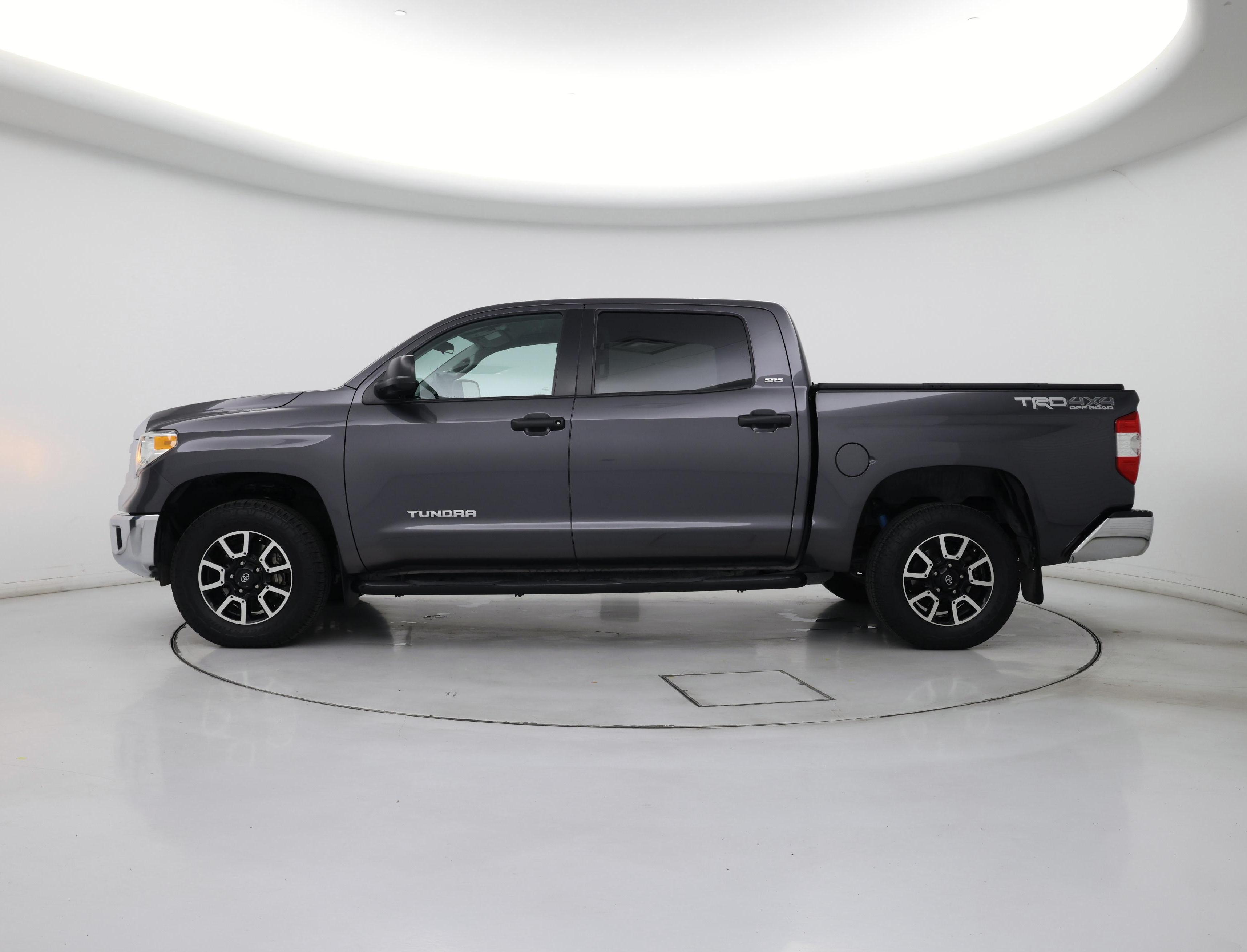 Thumbnail: 2016 Toyota Tundra - 3