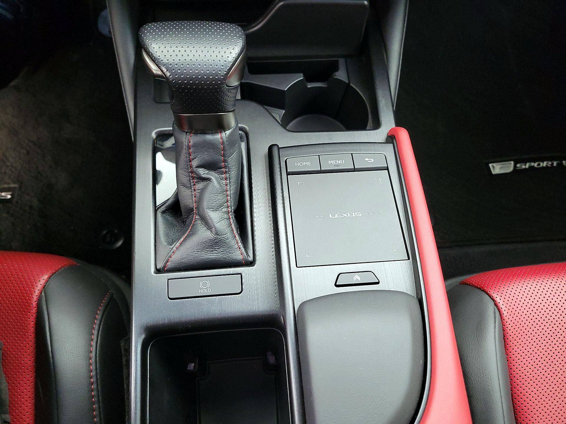 Thumbnail: 2022 Lexus ES - 17