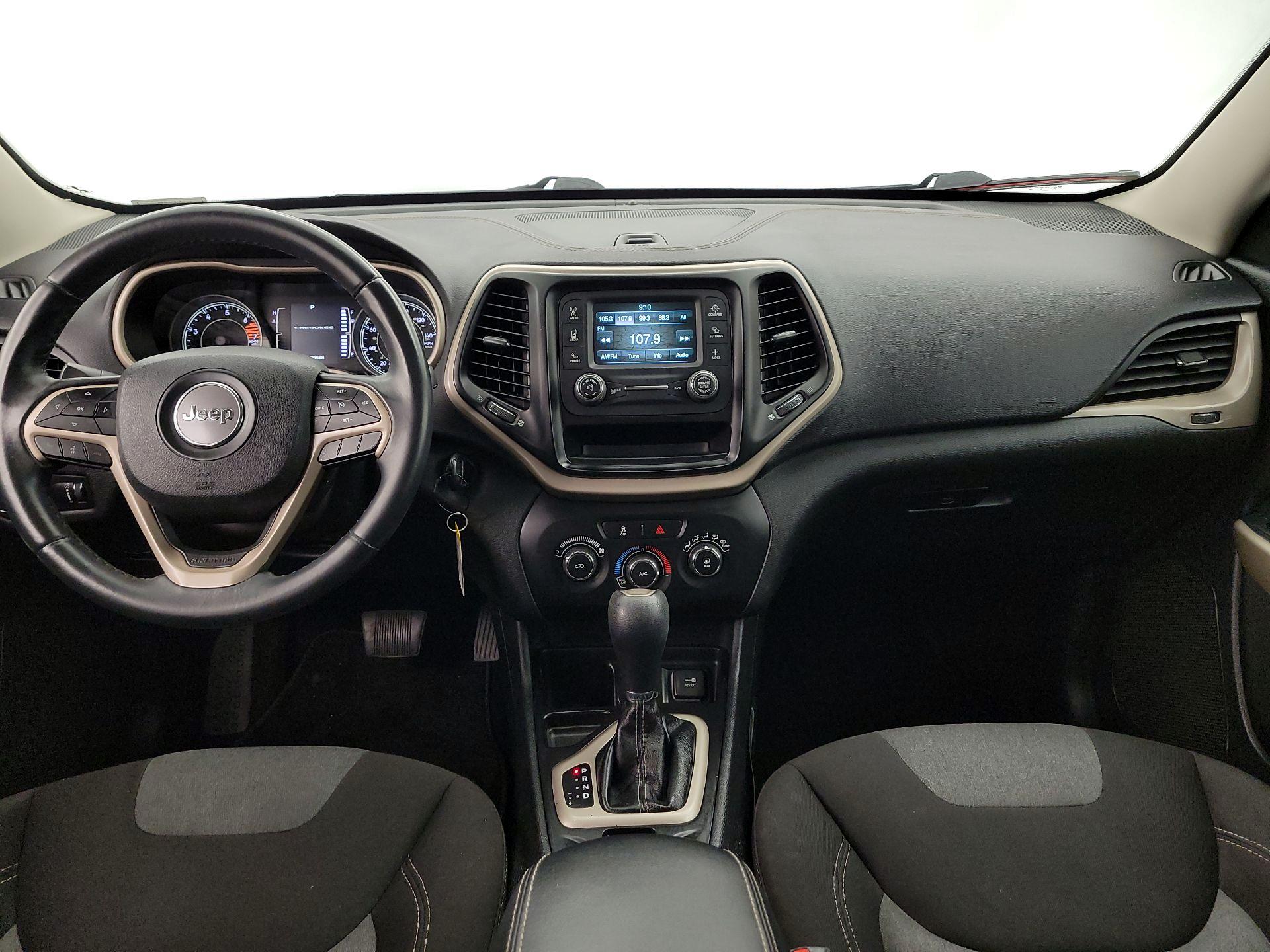 Thumbnail: 2018 Jeep Cherokee - 9