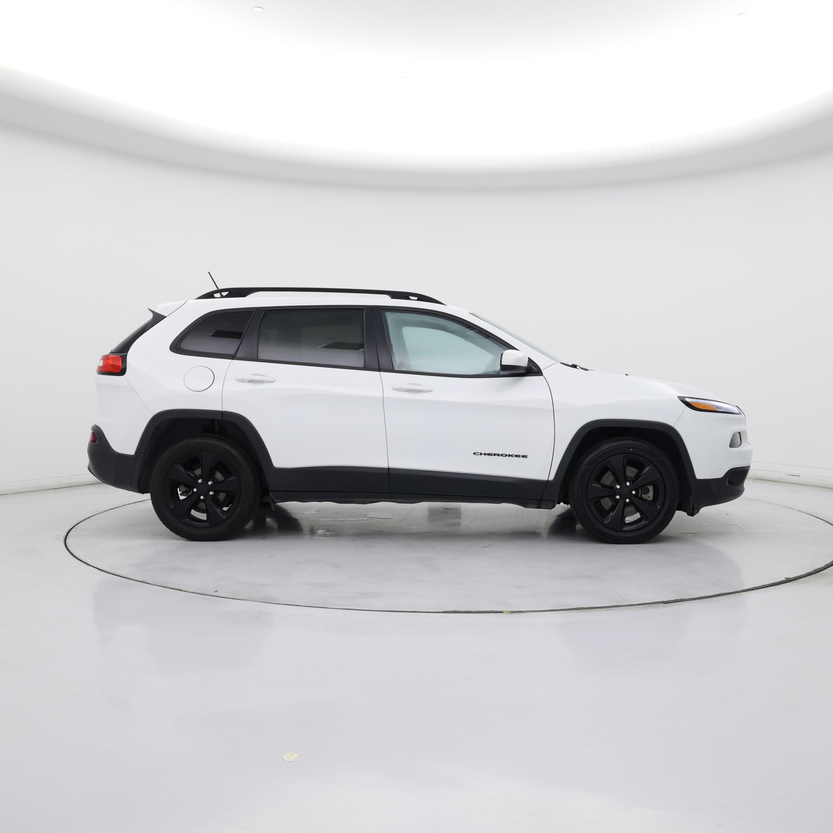 Thumbnail: 2018 Jeep Cherokee - 7