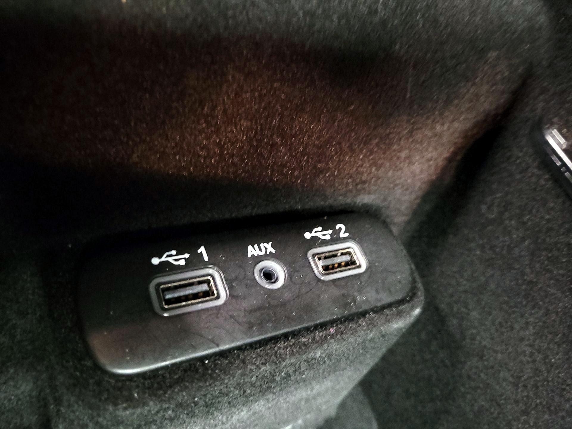 Thumbnail: 2019 Dodge Charger - 18