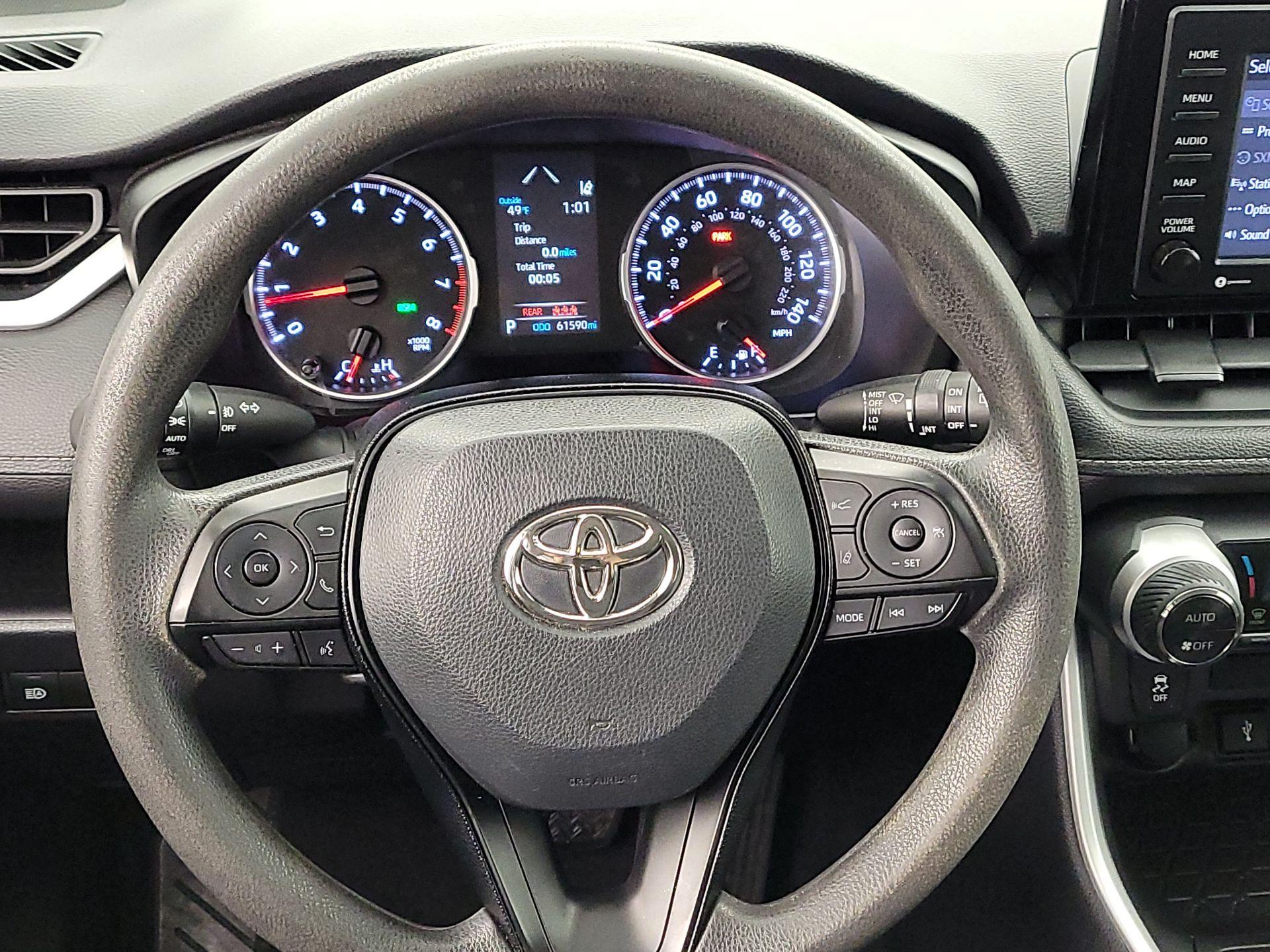 Thumbnail: 2021 Toyota RAV4 - 10