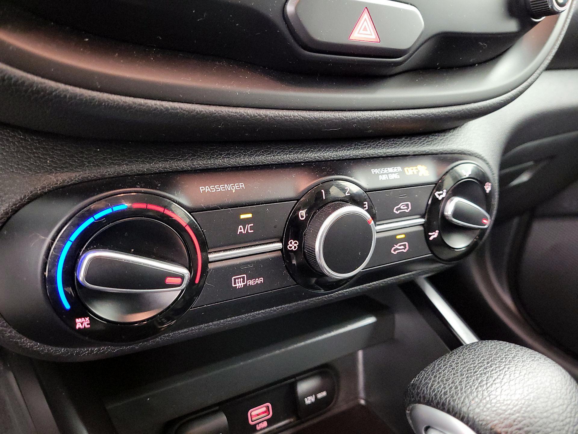 Thumbnail: 2022 Kia Soul - 16