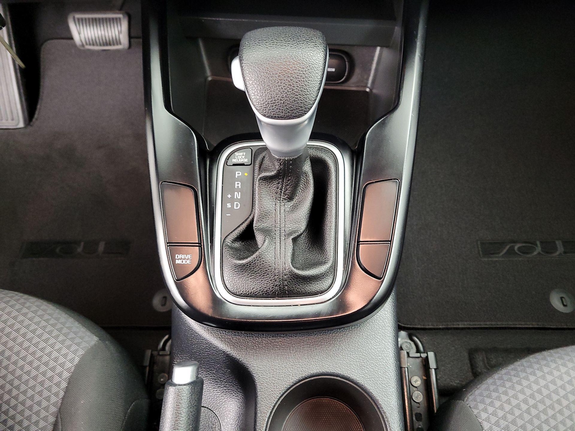 Thumbnail: 2022 Kia Soul - 17