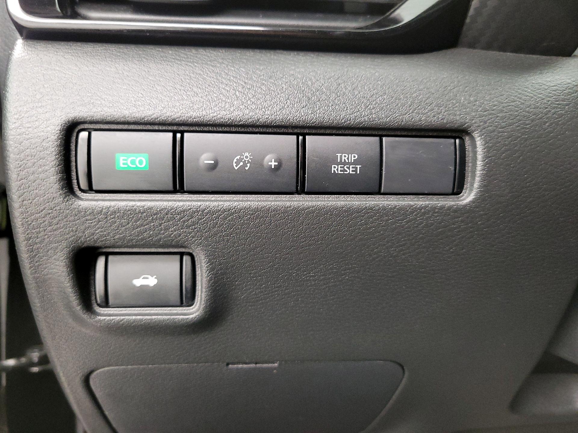 Thumbnail: 2022 Nissan Sentra - 13