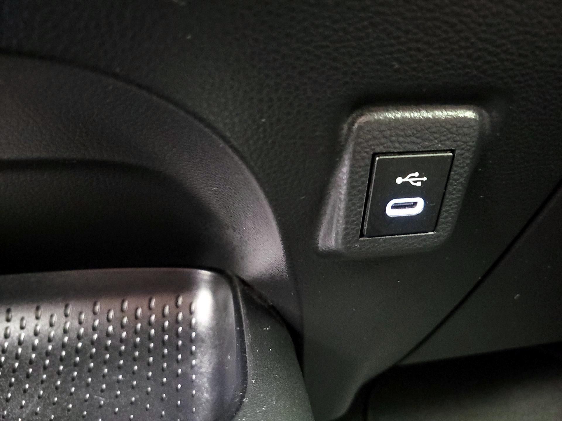 Thumbnail: 2023 Toyota Corolla - 17