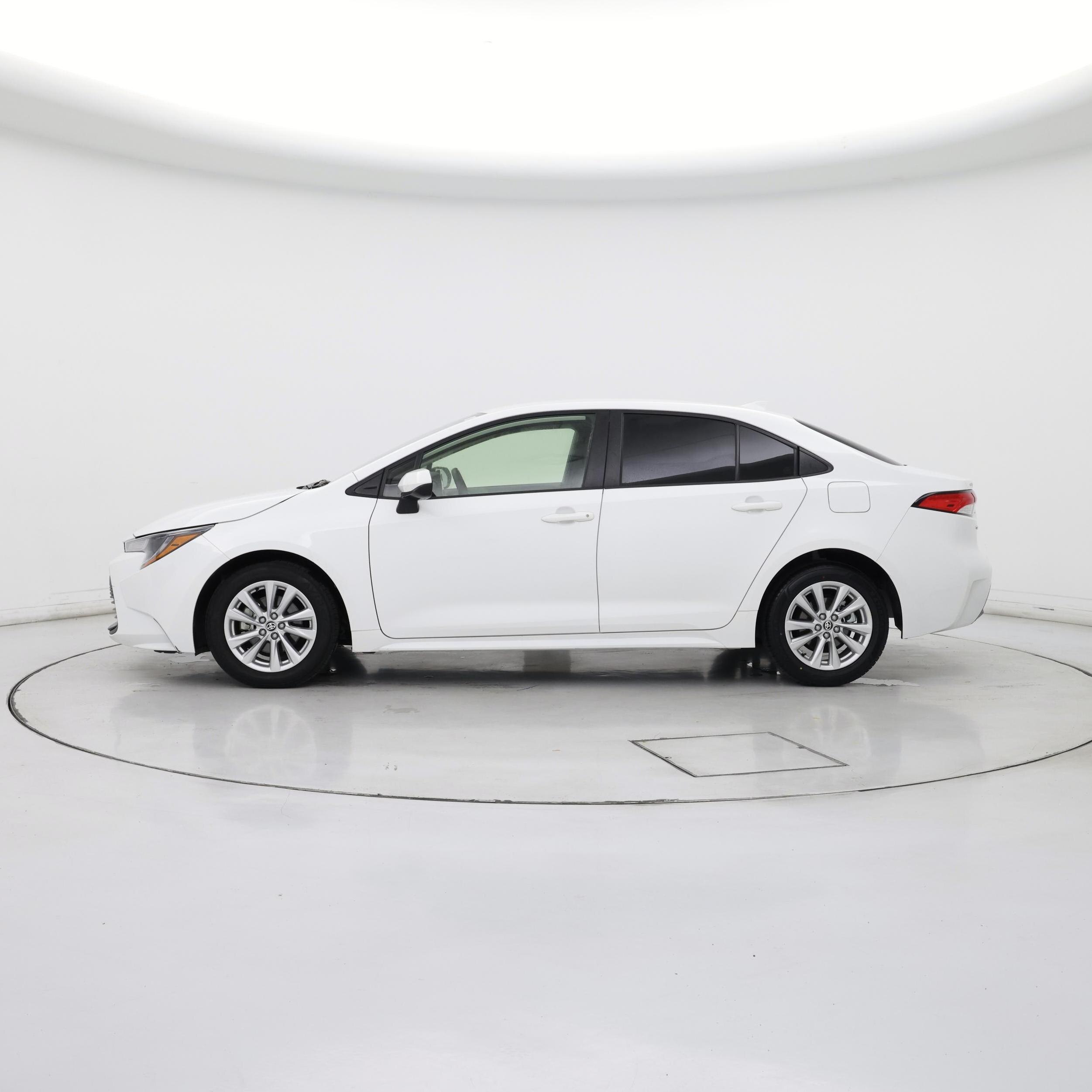 Thumbnail: 2023 Toyota Corolla - 3