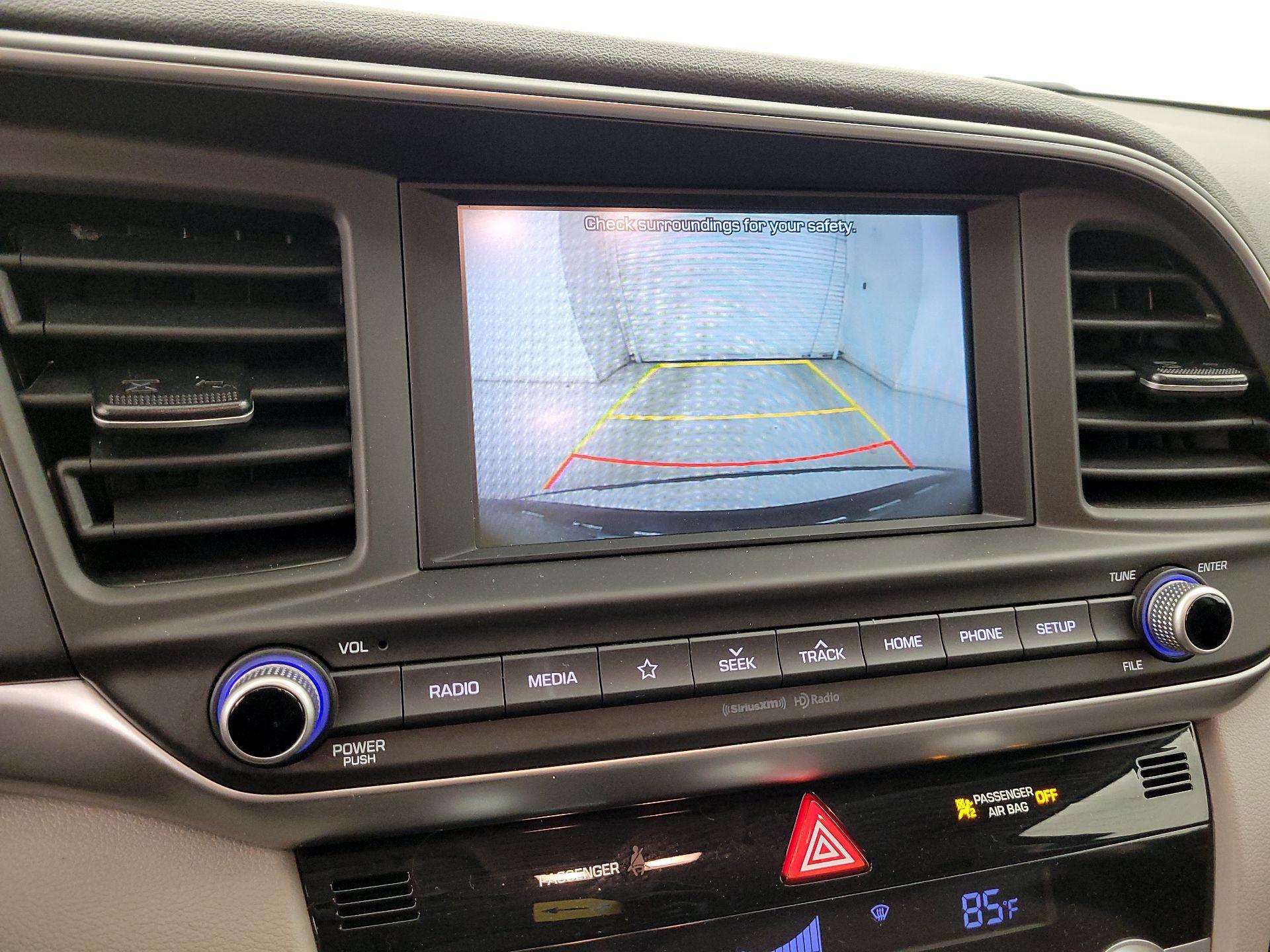 Thumbnail: 2020 Hyundai Elantra - 14