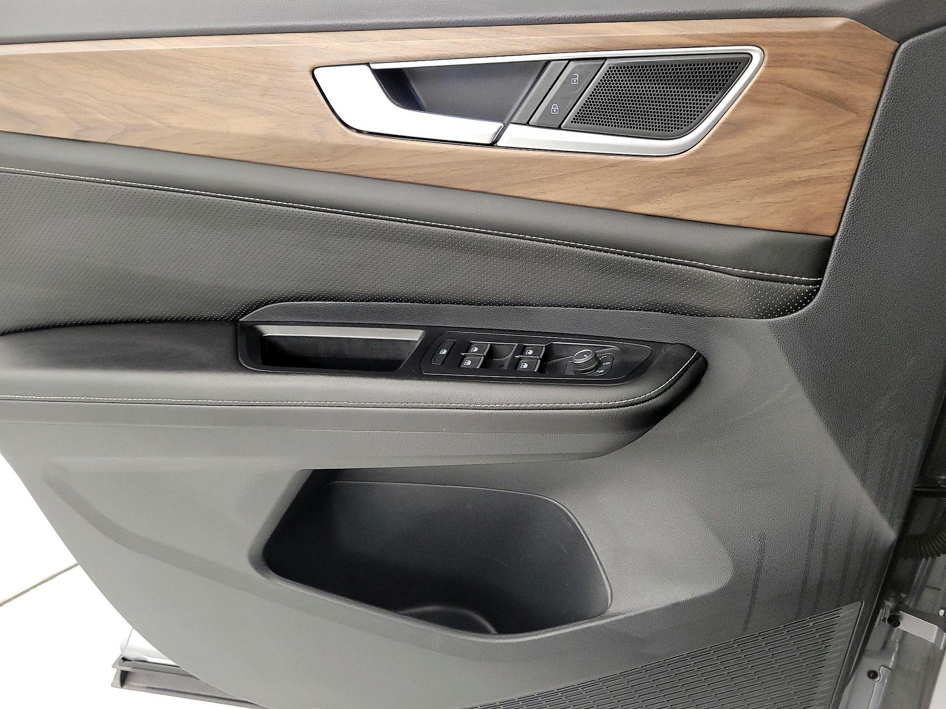 Thumbnail: 2024 Volkswagen Atlas - 12