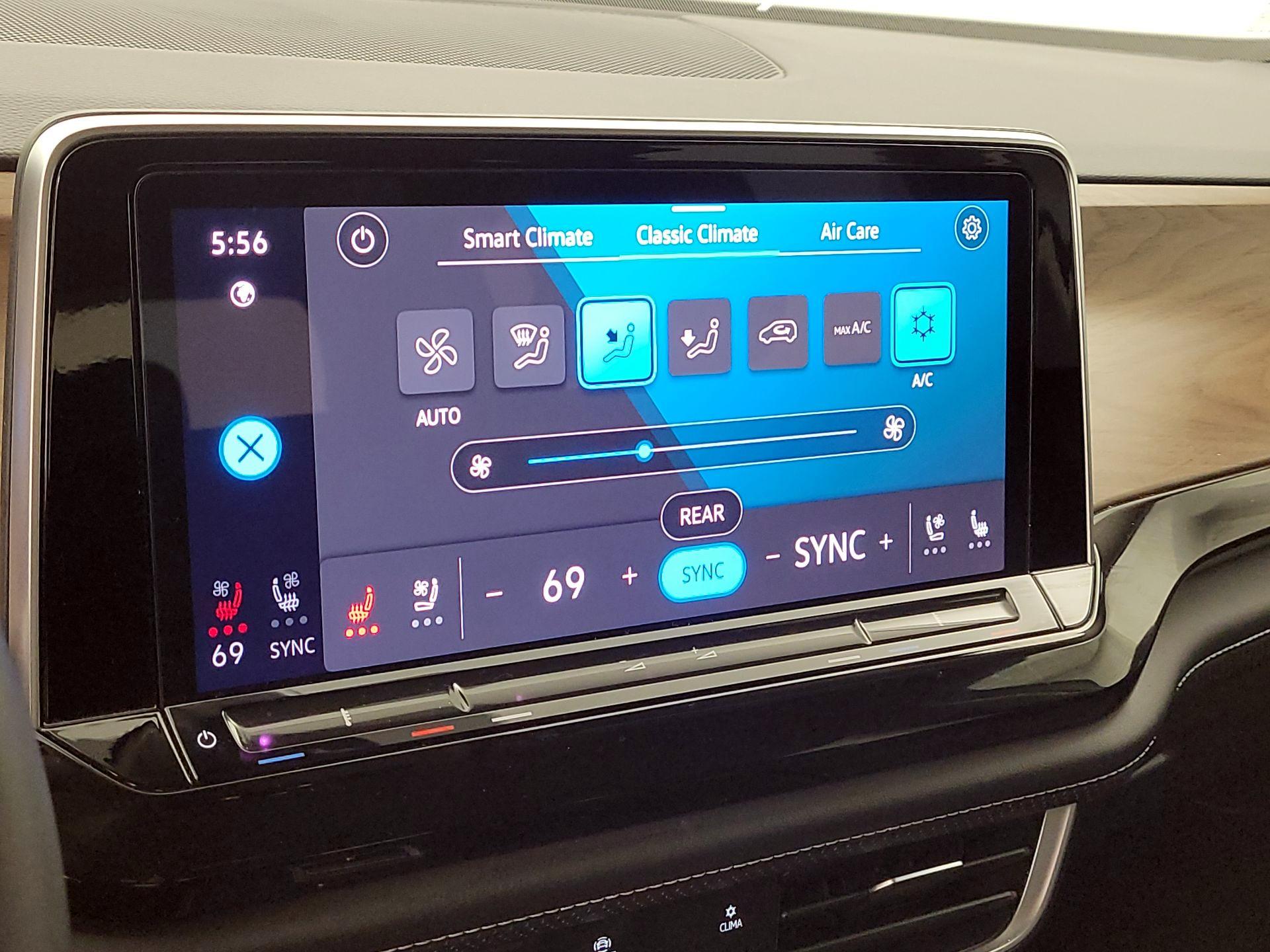 Thumbnail: 2024 Volkswagen Atlas - 16