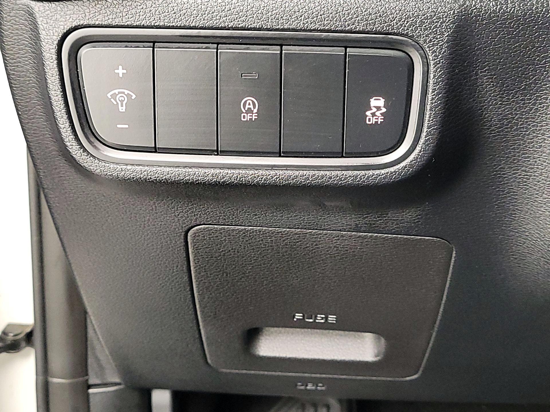 Thumbnail: 2020 Kia Soul - 13