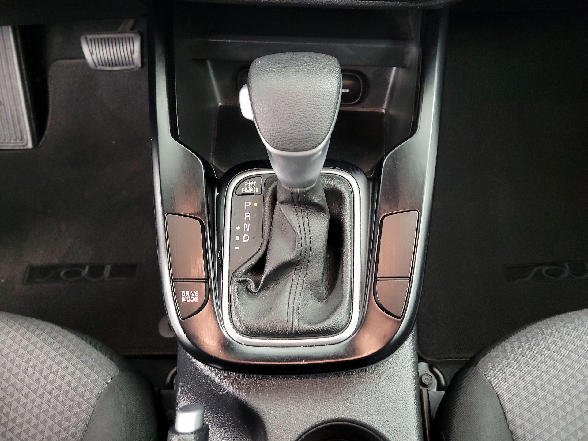 Thumbnail: 2020 Kia Soul - 17