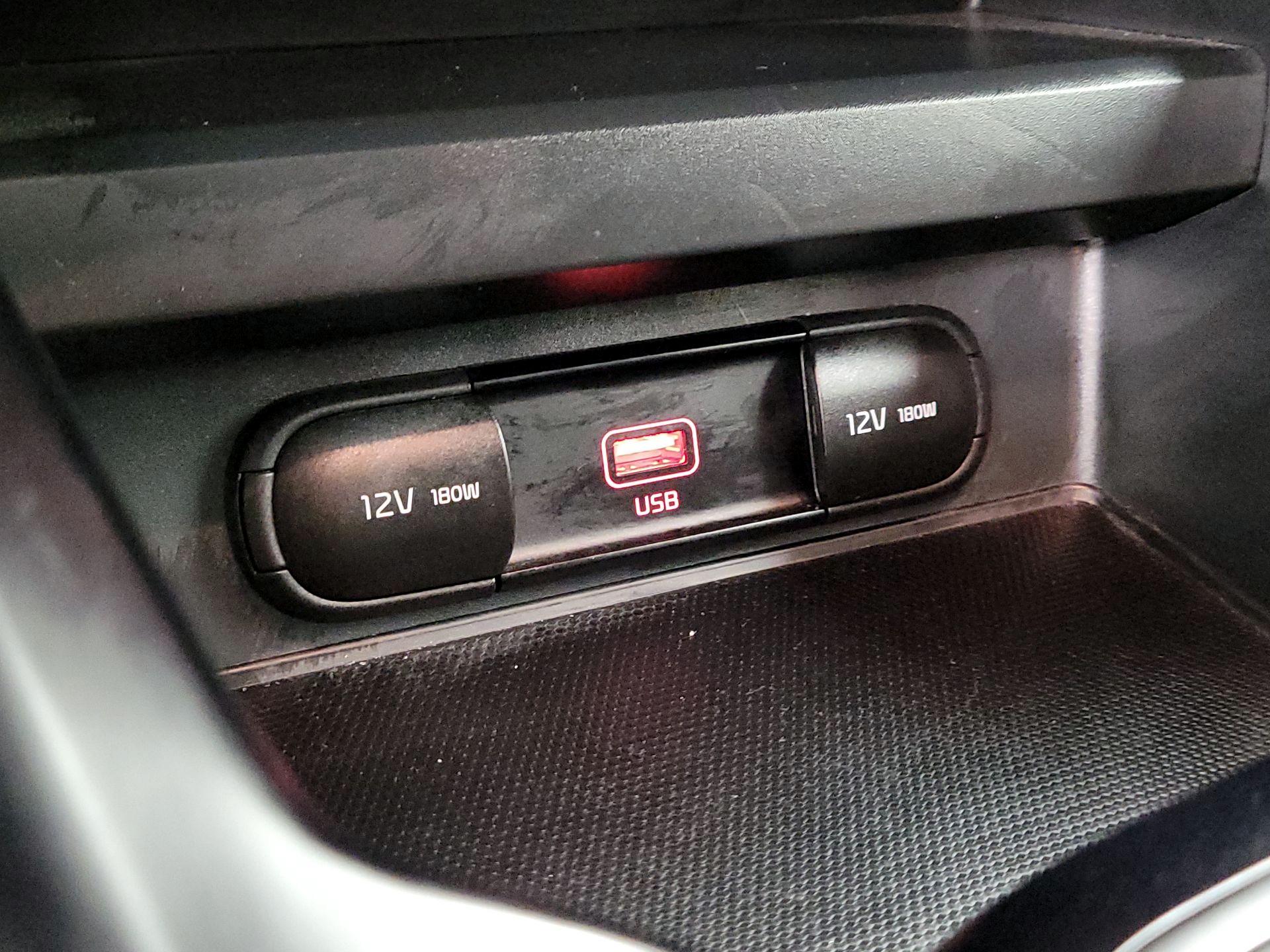 Thumbnail: 2020 Kia Soul - 18