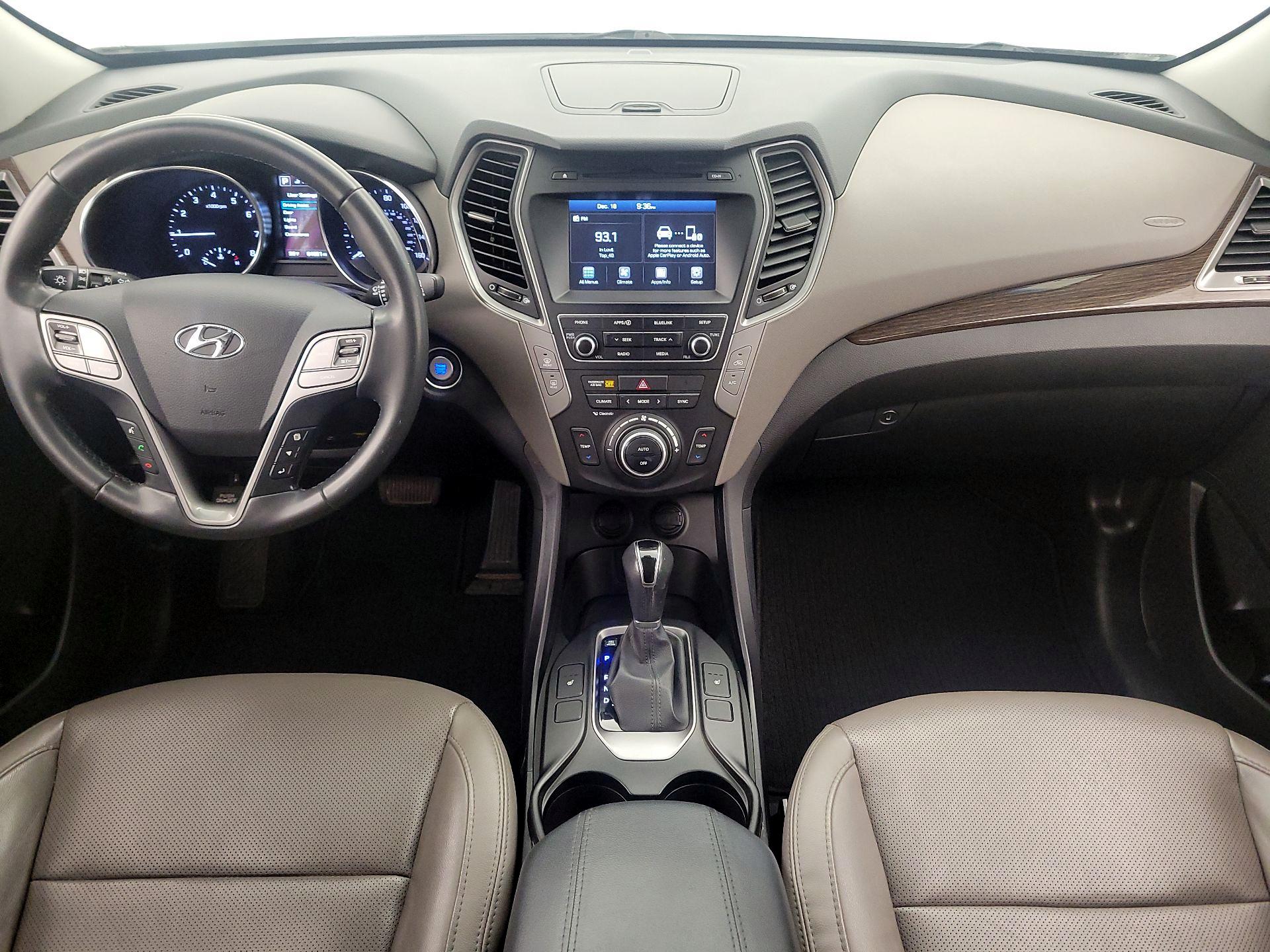 Thumbnail: 2017 Hyundai Santa Fe - 9