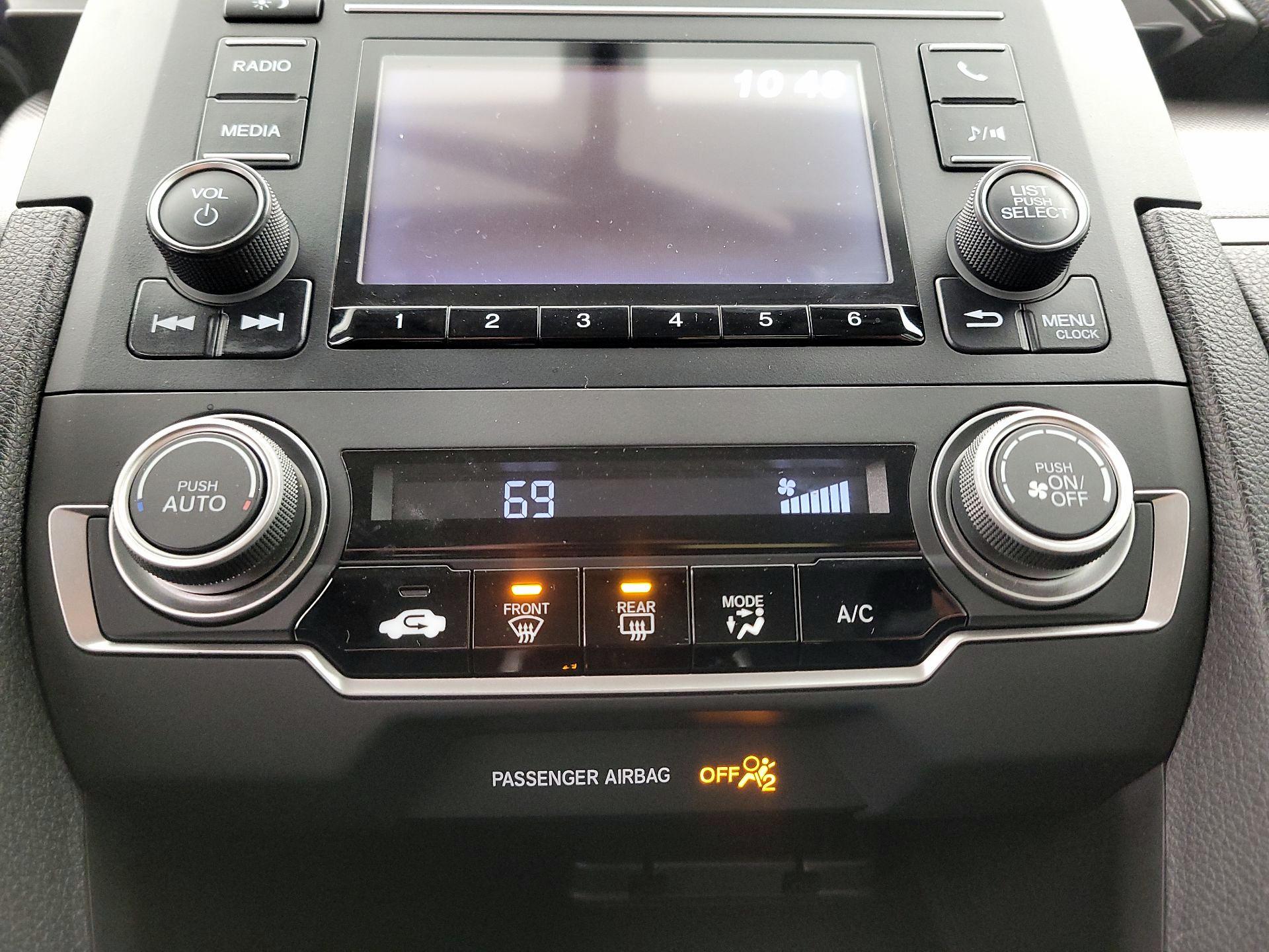 Thumbnail: 2016 Honda Civic - 15