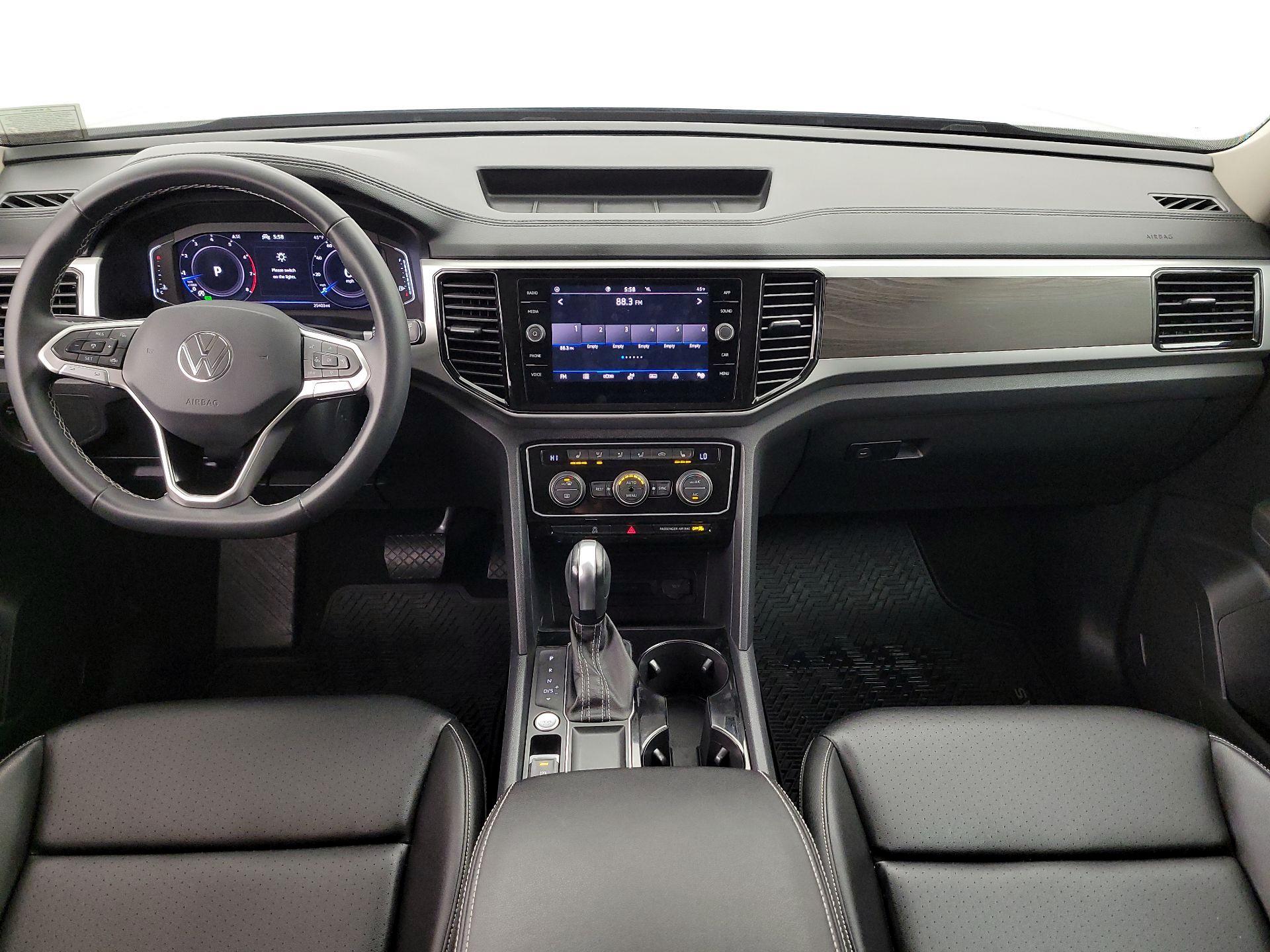 Thumbnail: 2023 Volkswagen Atlas - 9